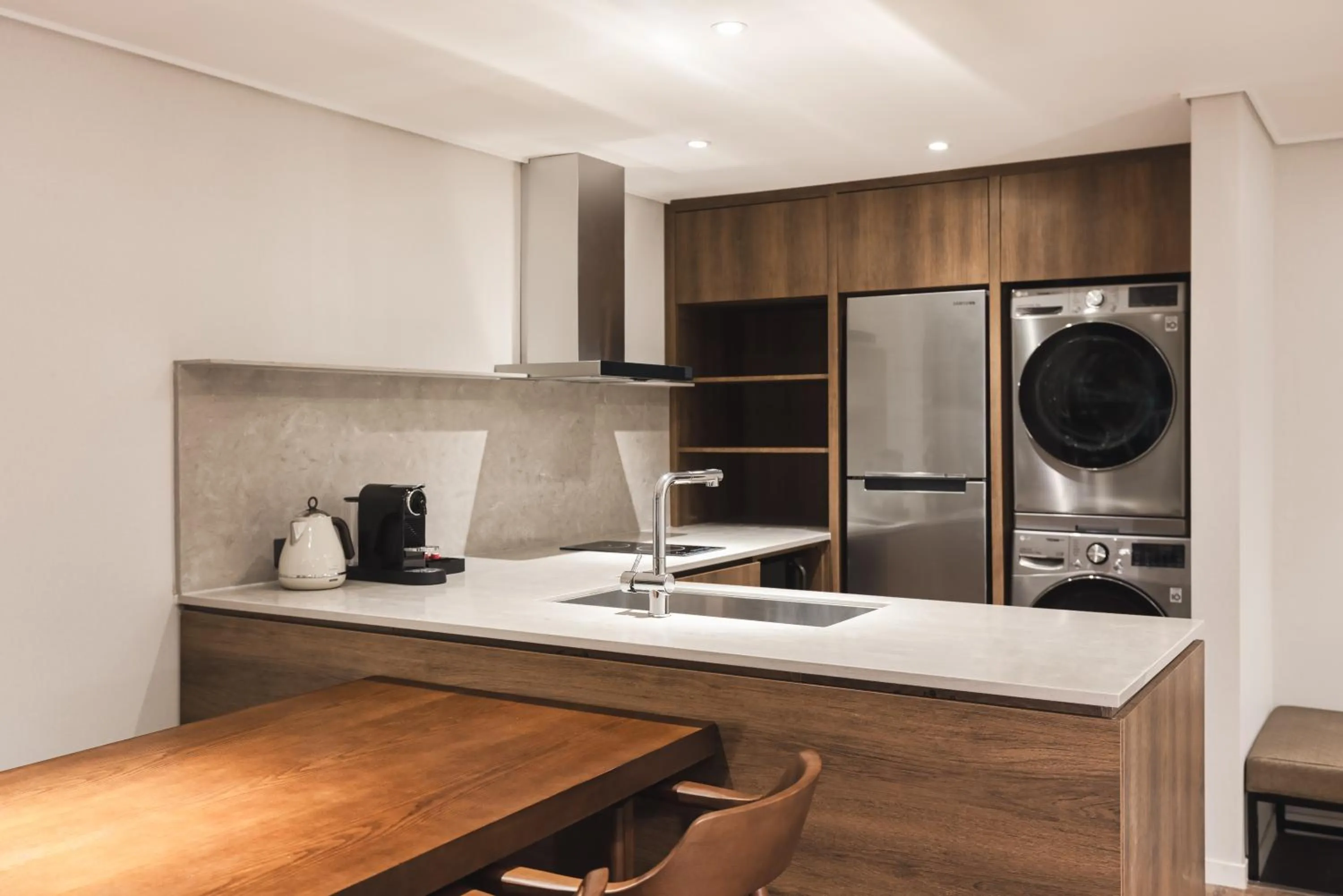 Living room in Kensington Resort Jeju Jungmun