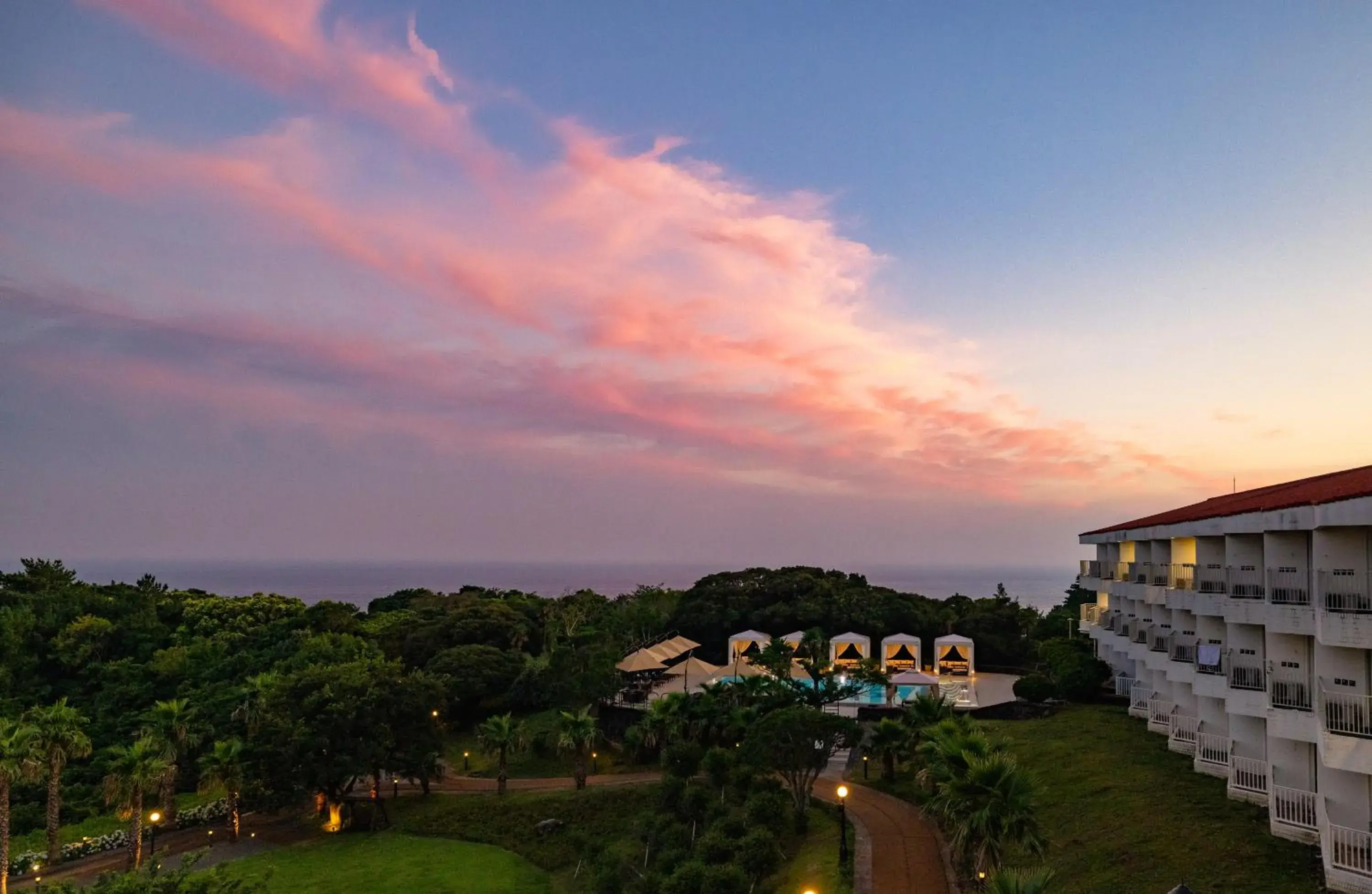 View (from property/room) in Kensington Resort Jeju Jungmun View (from property/room) in Kensington Resort Jeju Jungmun