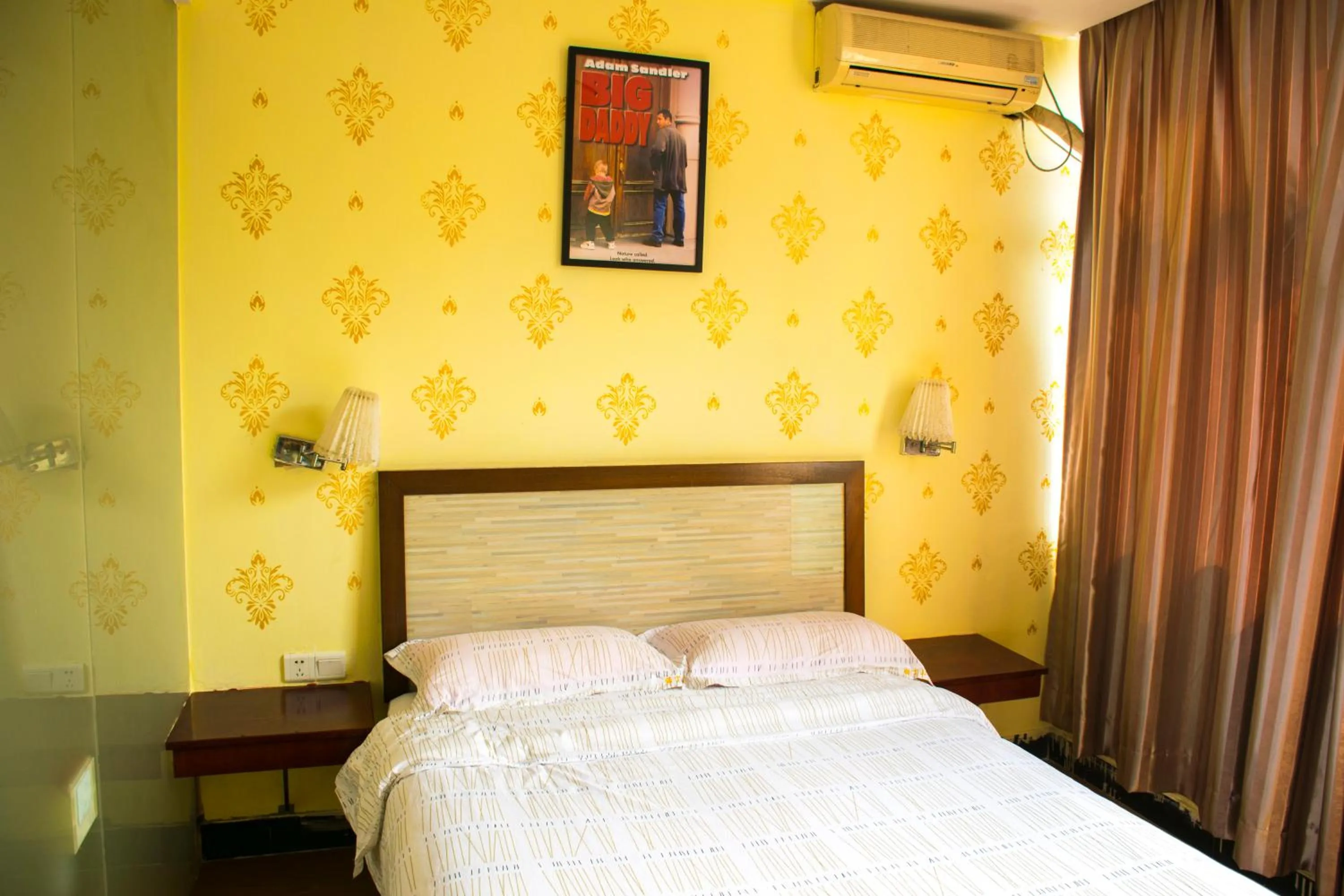 Decorative detail, Bed in Notting Hill Hostel