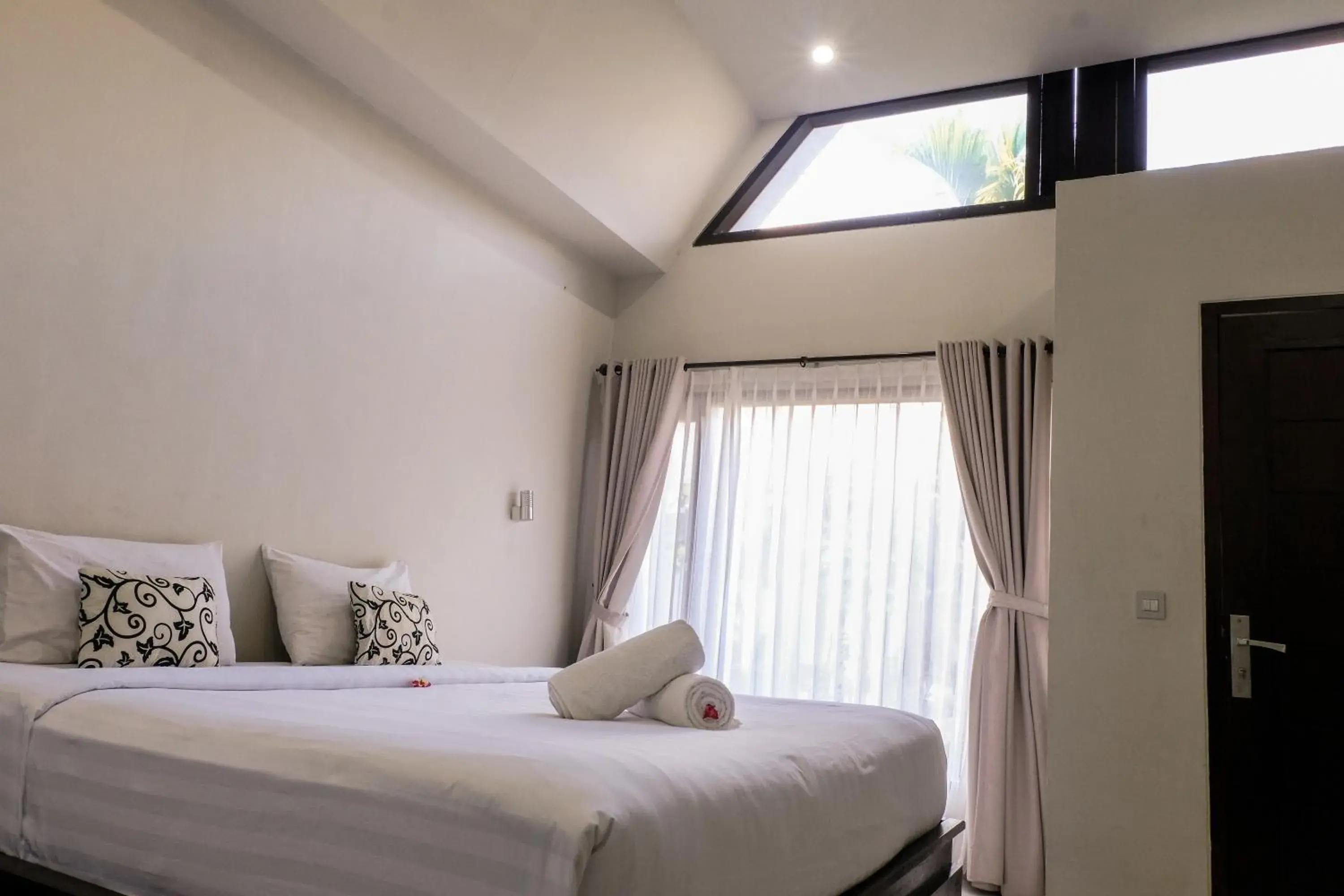 Bed in JM Hotel Kuta Lombok Bed in JM Hotel Kuta Lombok