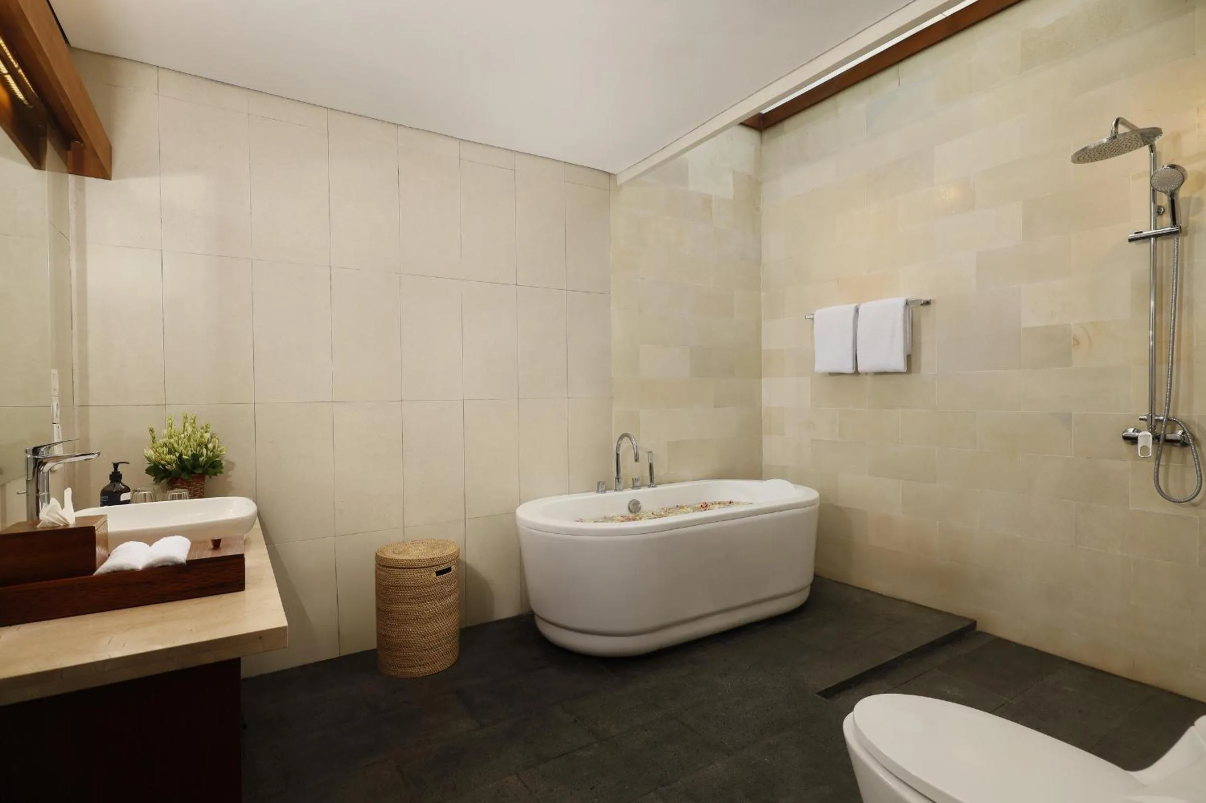 Shower in The Bija Villas by Nakula