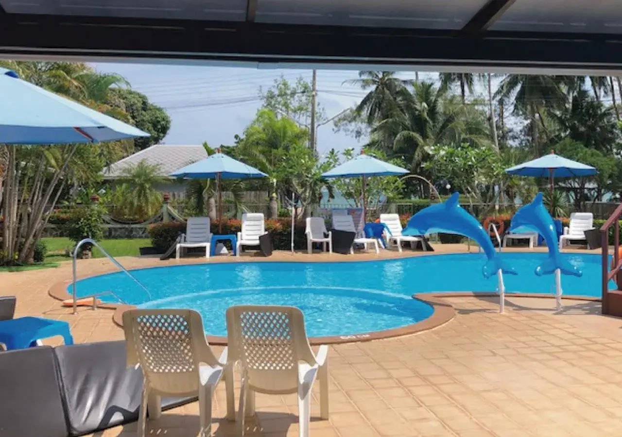 Swimming pool in Ban Krut Resort Swimming pool in Ban Krut Resort