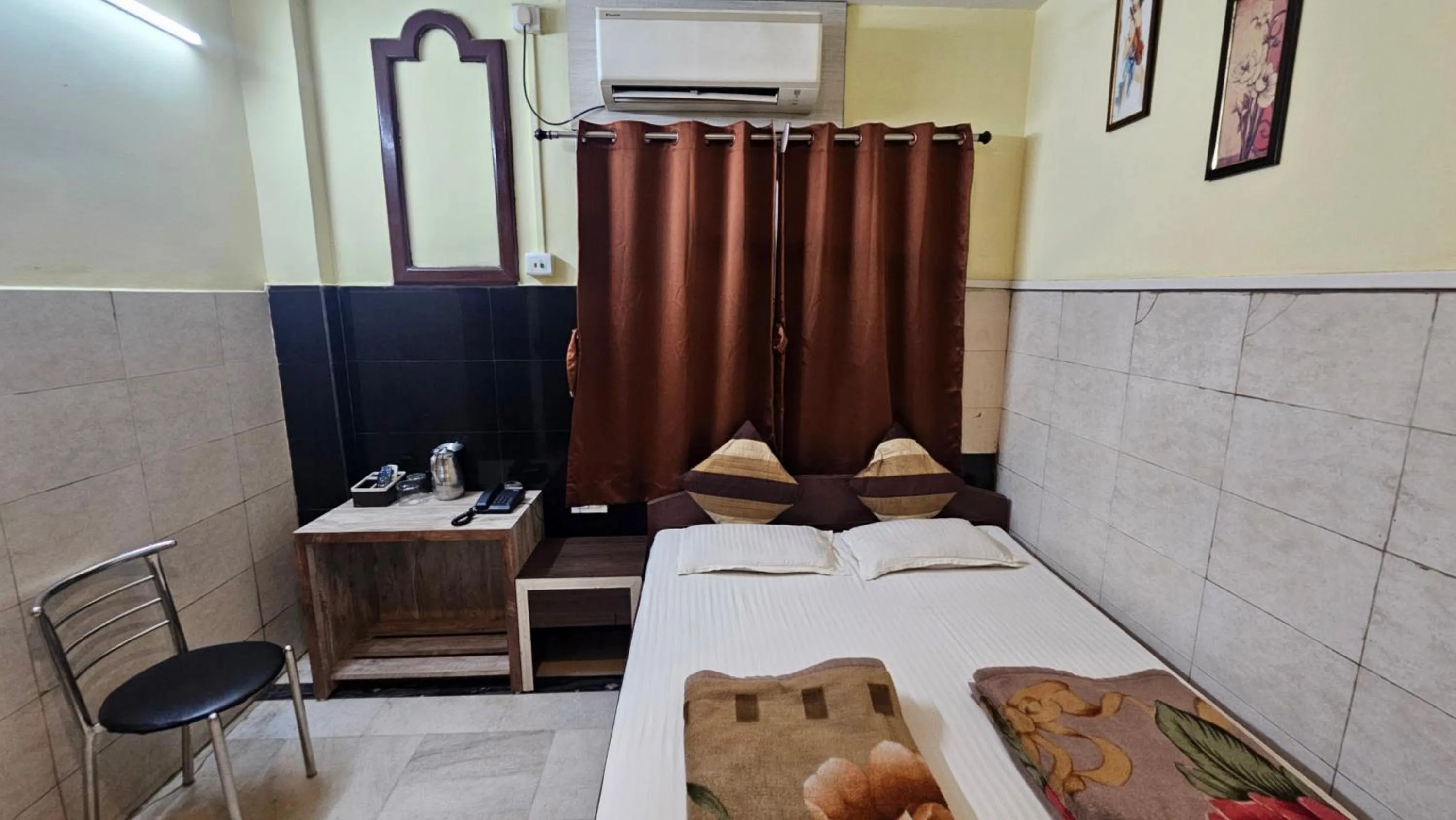 Bed in Hotel Prince B