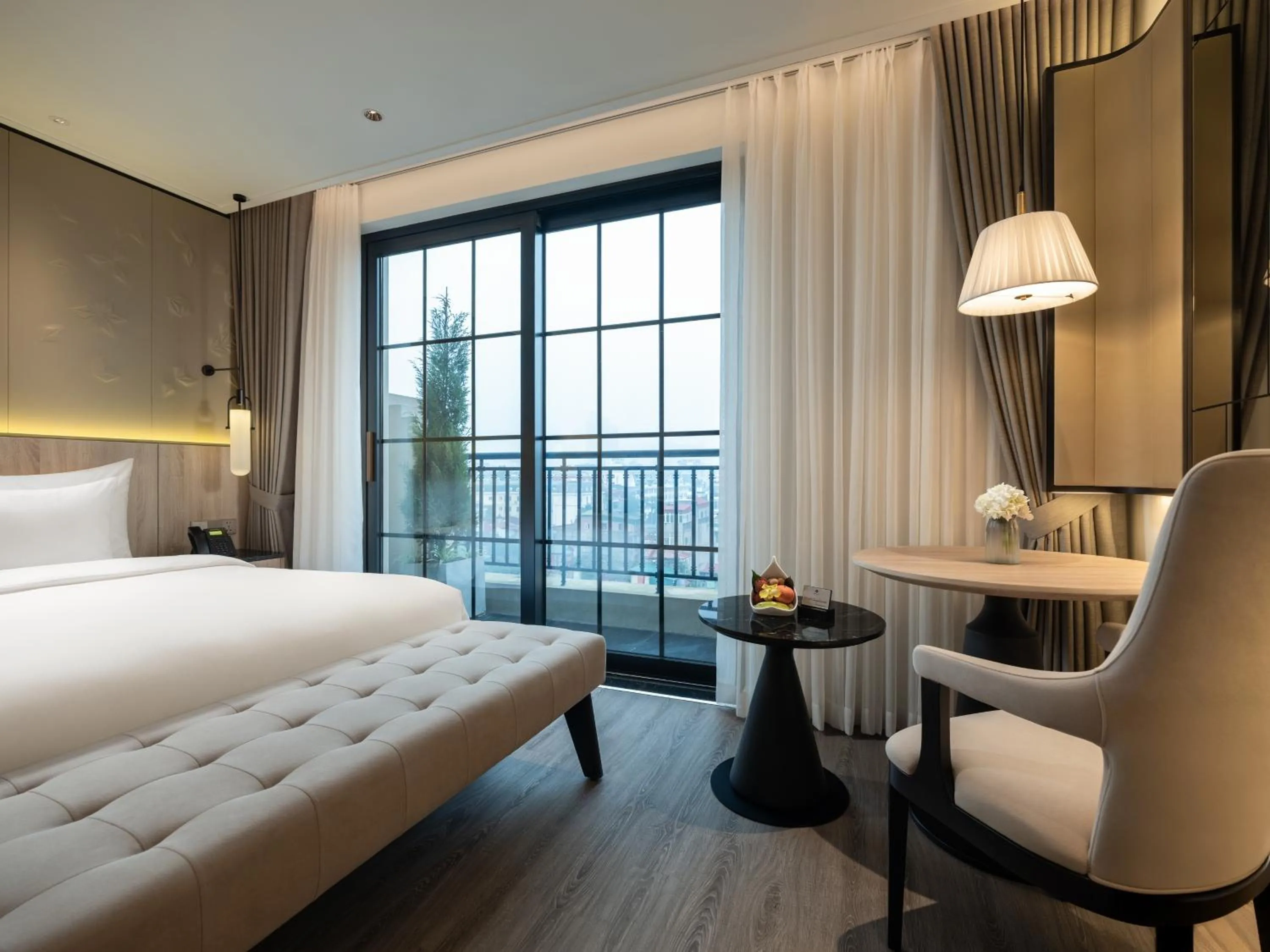 Heritage Suite Balcony City View in HOTEL du LAC SIGNATURE