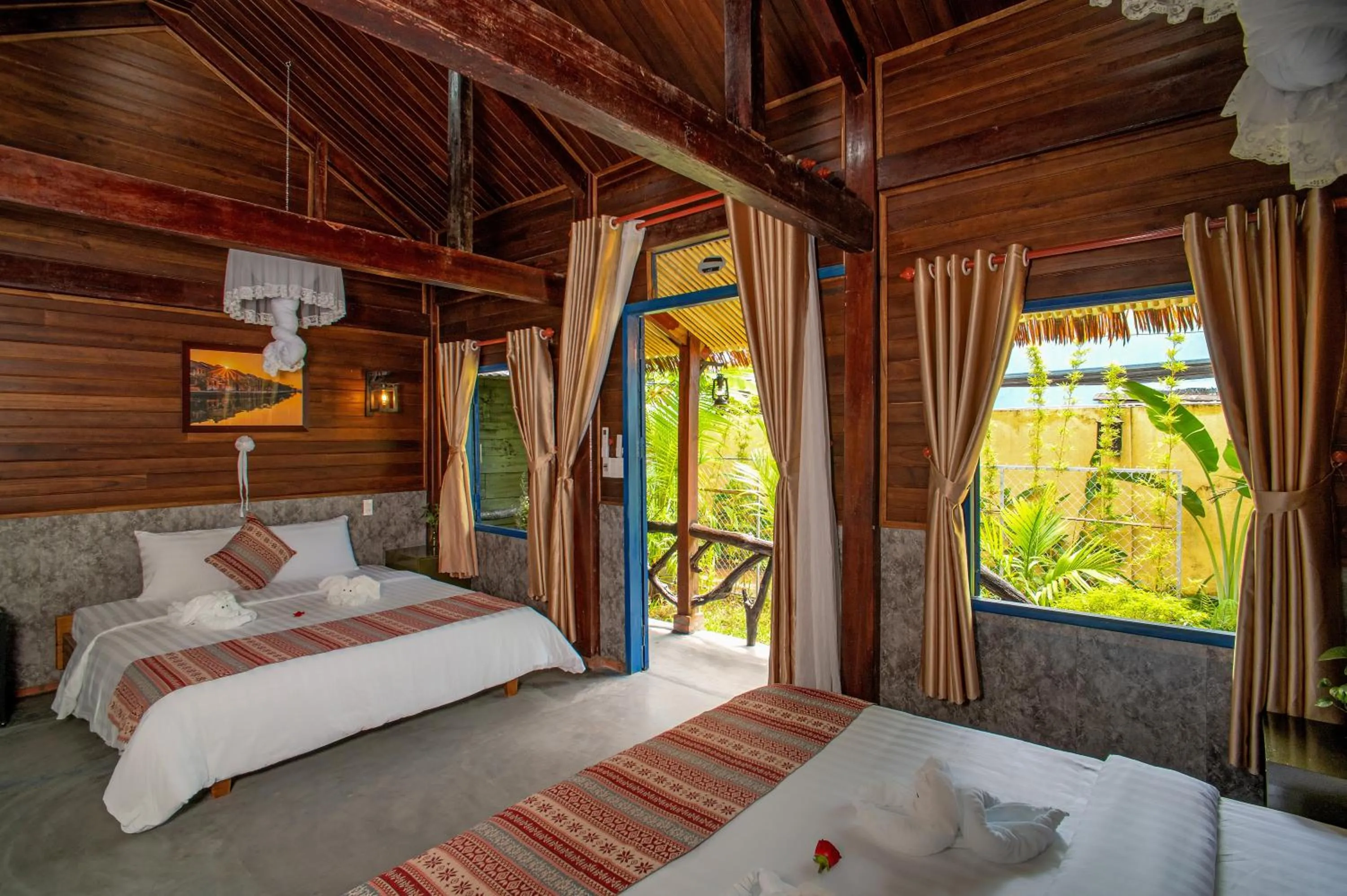 Bed in Memories Hoi An Villa