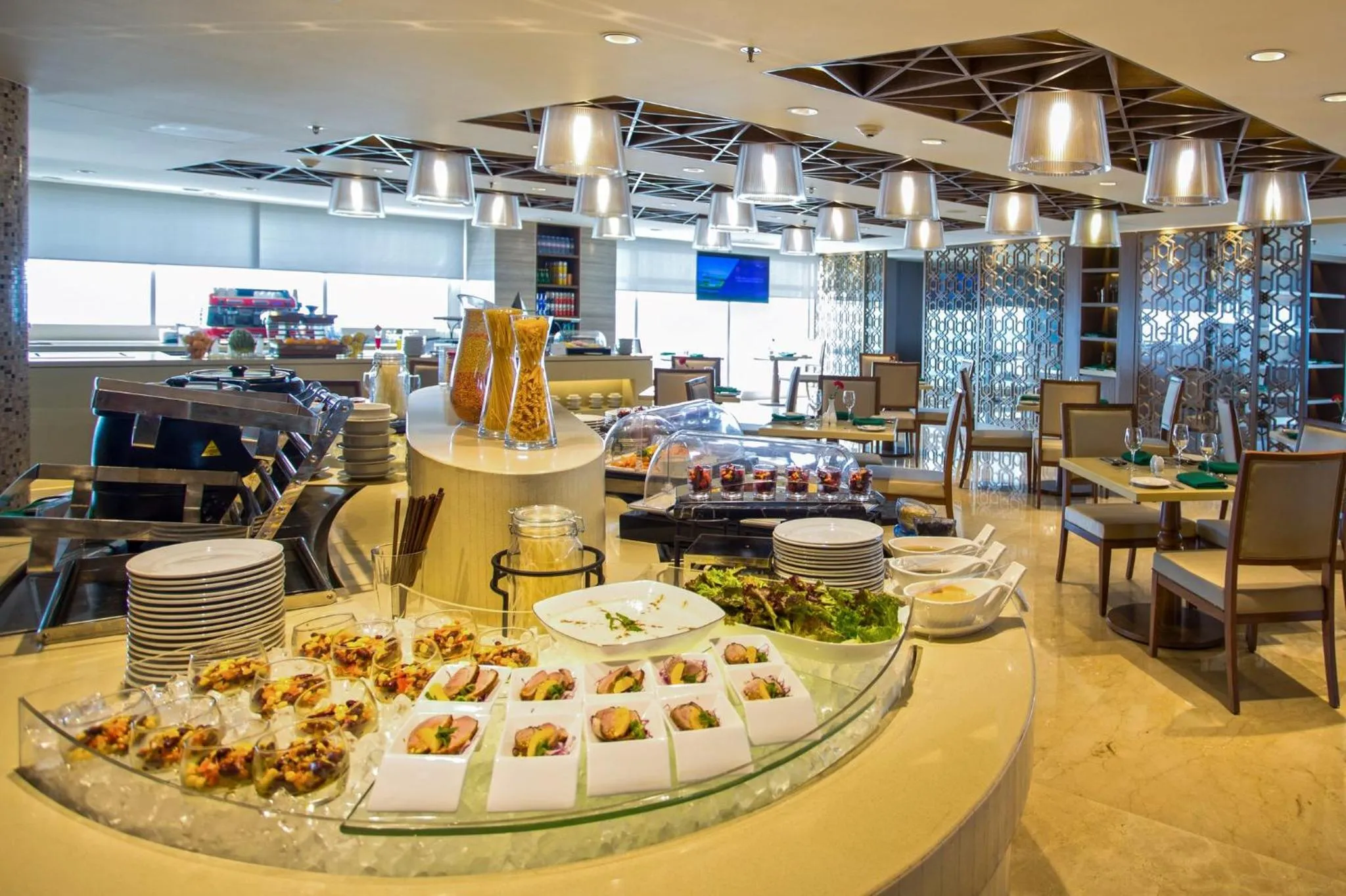 Restaurant/places to eat in Crowne Plaza Dhaka Gulshan by IHG