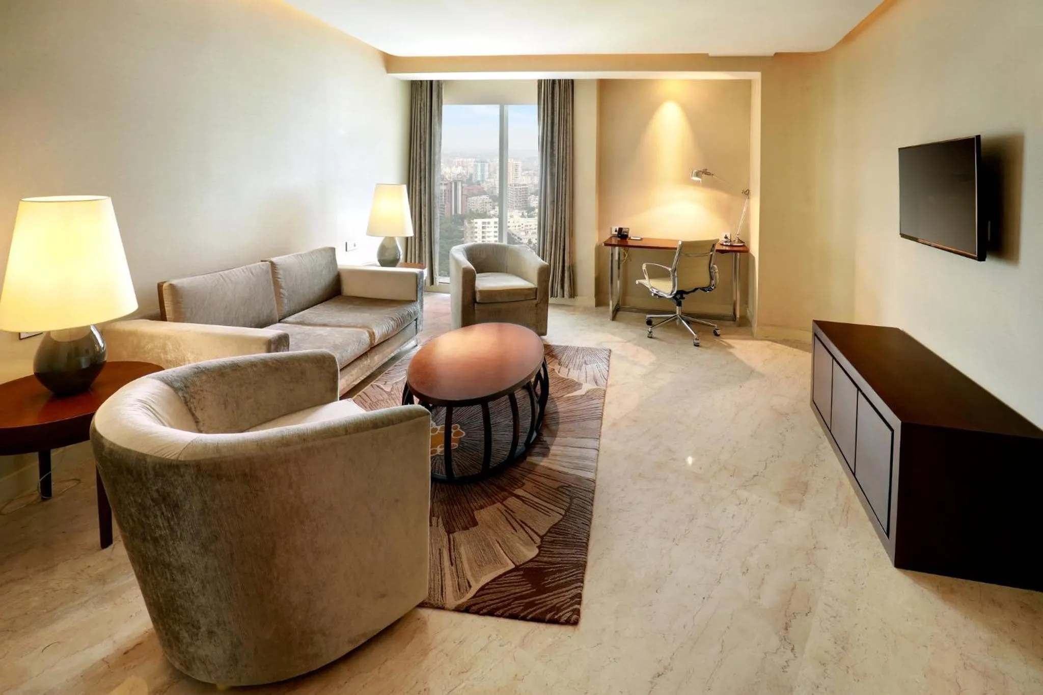 Photo of the whole room in Crowne Plaza Dhaka Gulshan by IHG