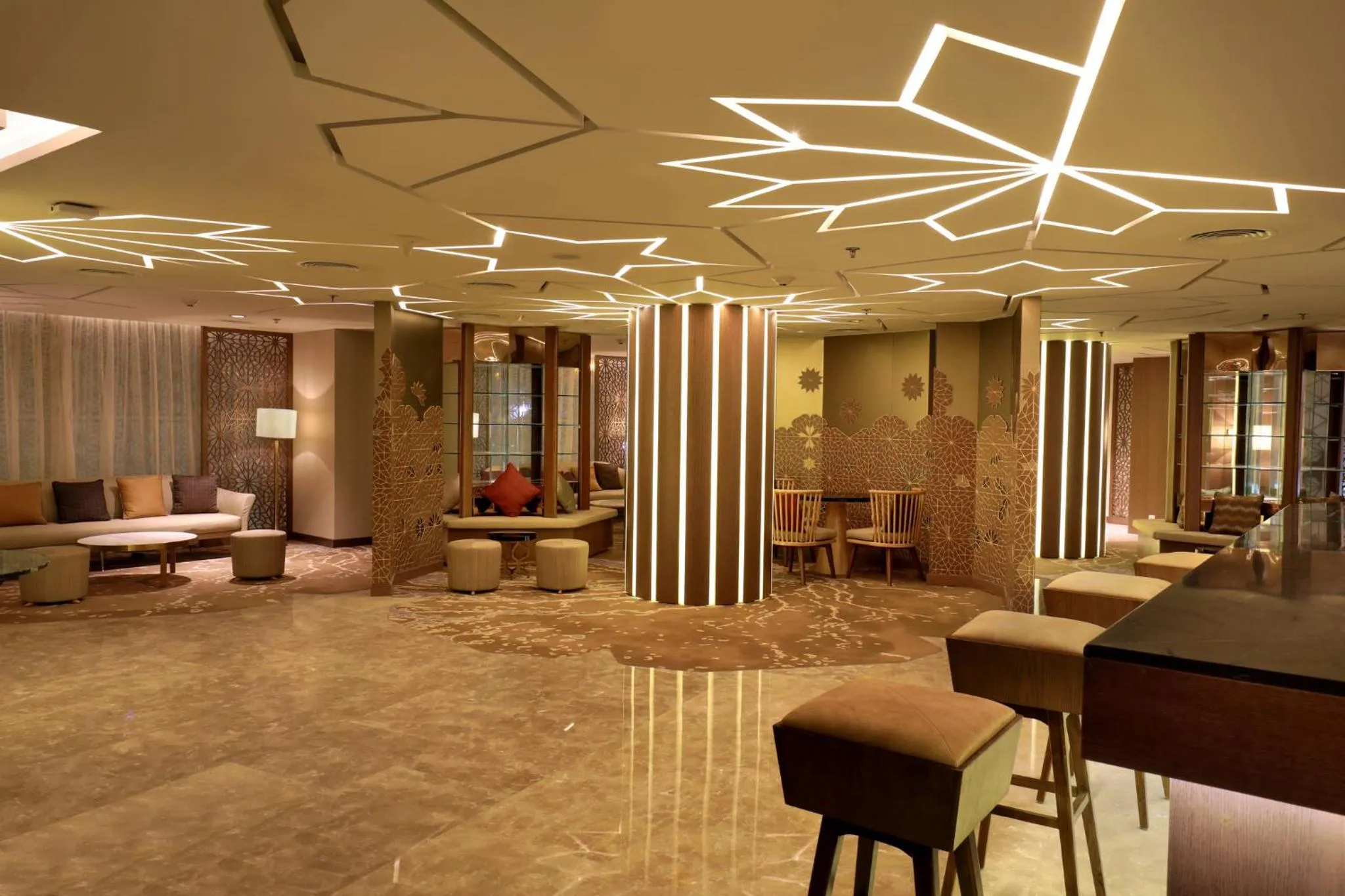 Restaurant/places to eat in Crowne Plaza Dhaka Gulshan by IHG