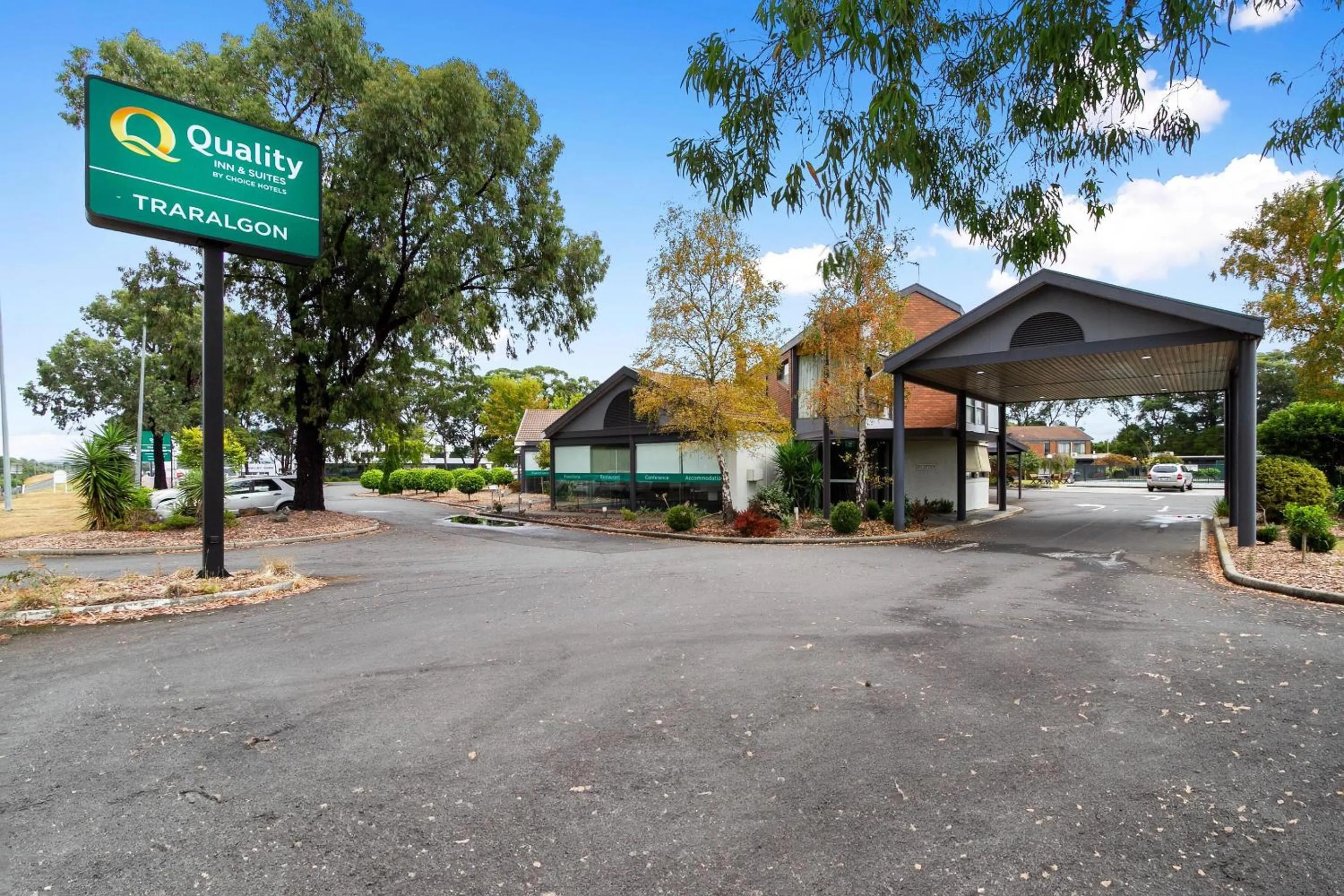 Property building in Quality Inn & Suites Traralgon
