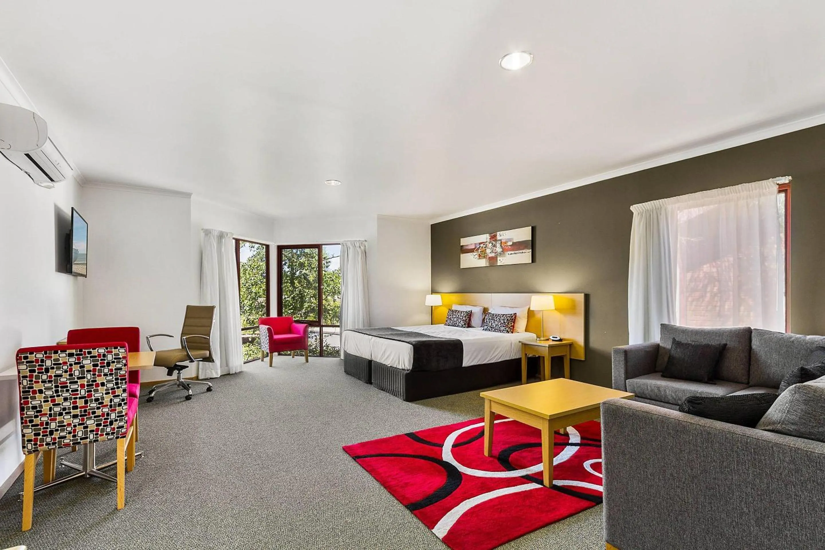 Bedroom, Bed in Quality Inn & Suites Traralgon