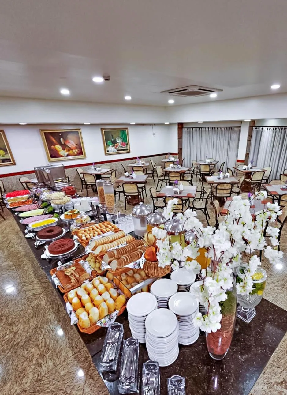 Breakfast in Hotel Dan Inn Planalto São Paulo