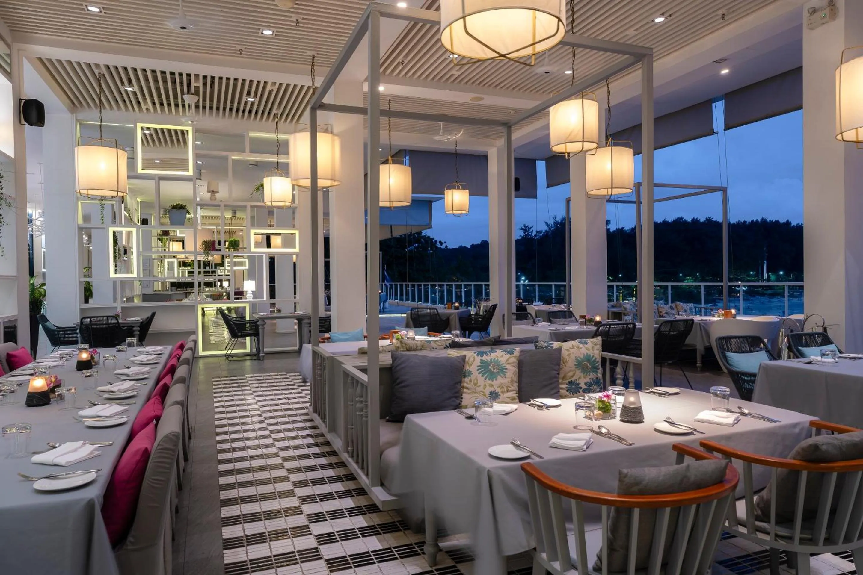 Restaurant/places to eat in The Nai Harn