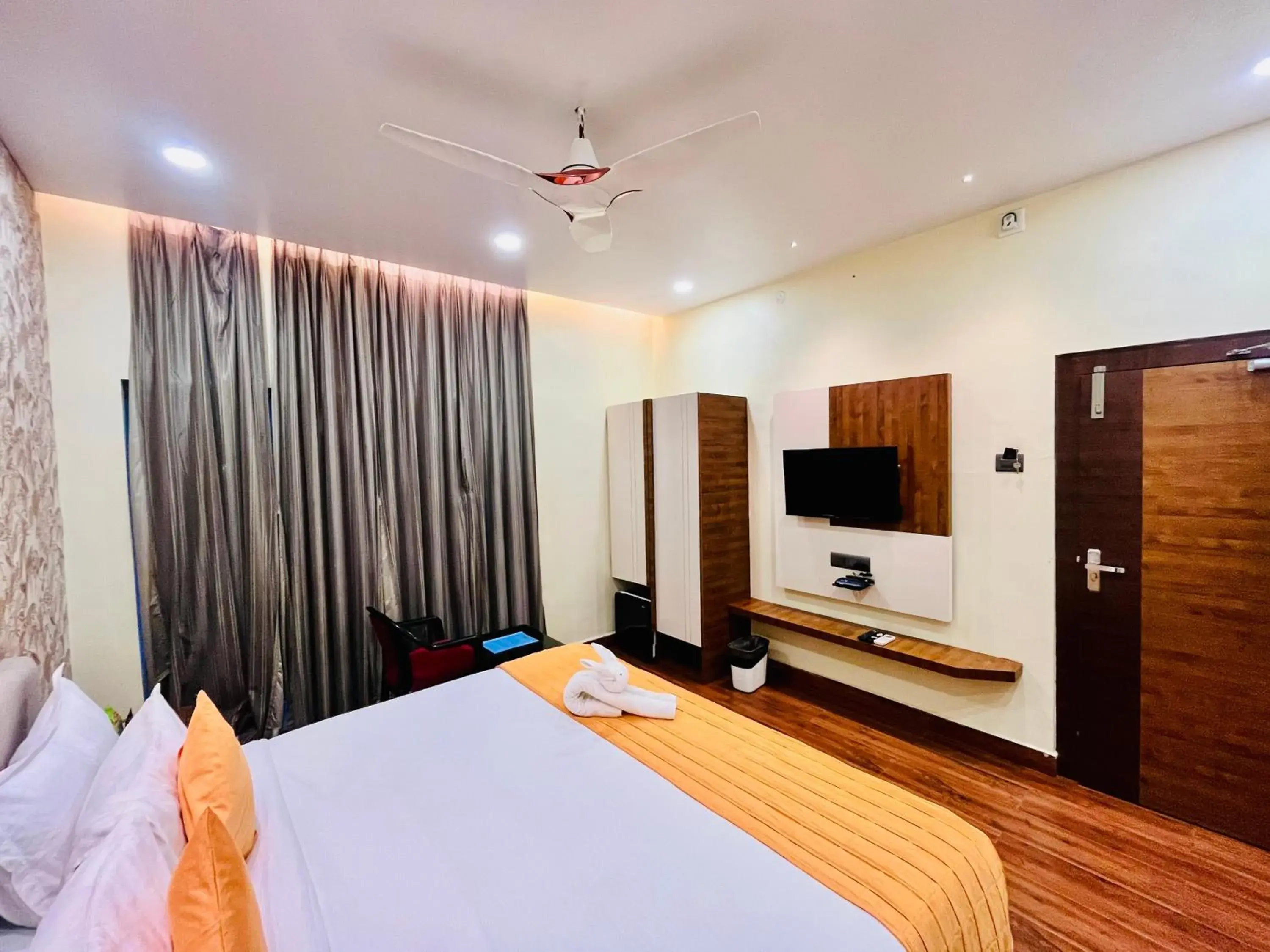 Bed in Shankar Bhavan By Vinayak Hotels Bed in Shankar Bhavan By Vinayak Hotels