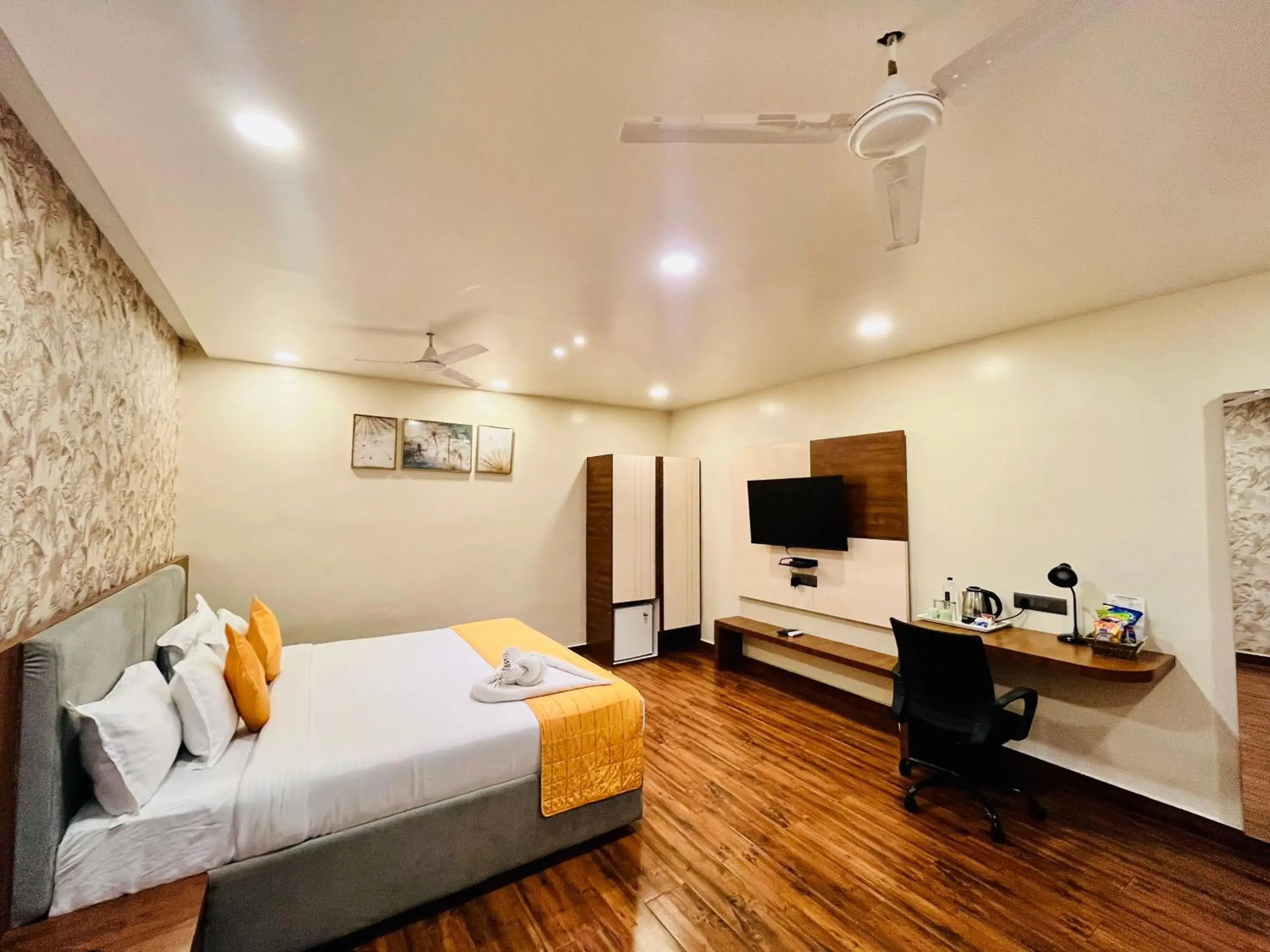 Bed in Shankar Bhavan By Vinayak Hotels Bed in Shankar Bhavan By Vinayak Hotels