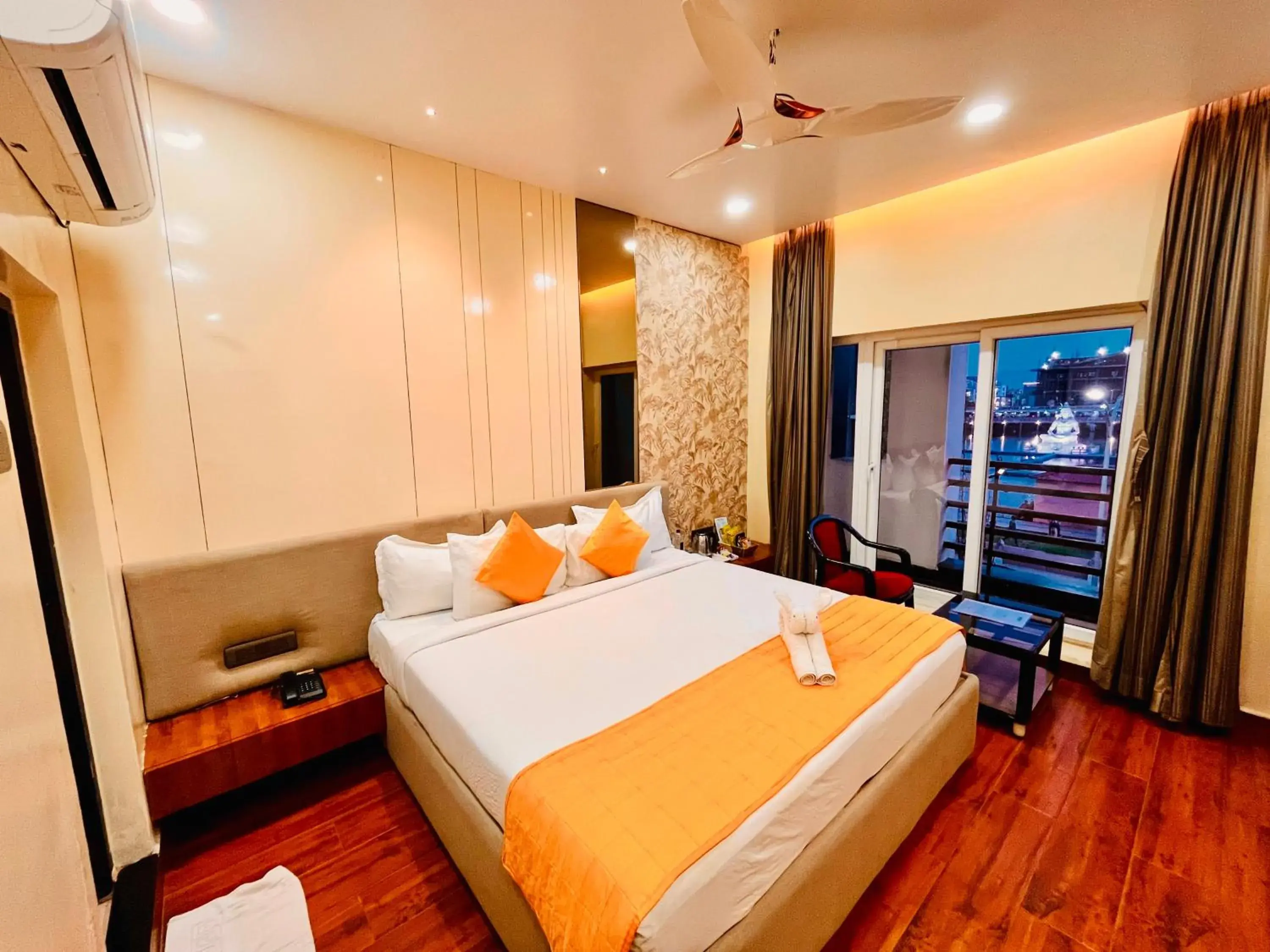 Bed in Shankar Bhavan By Vinayak Hotels Bed in Shankar Bhavan By Vinayak Hotels
