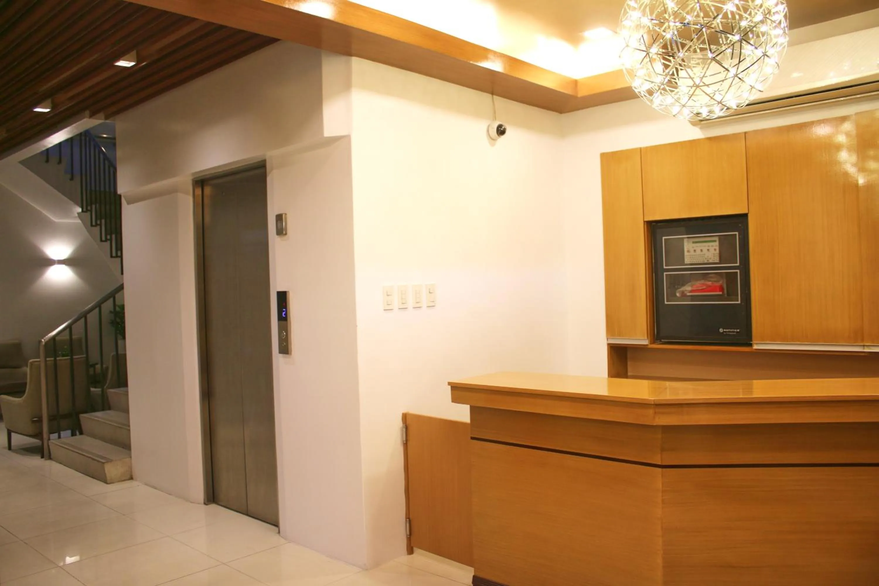 LuxeLite Suites Pasay