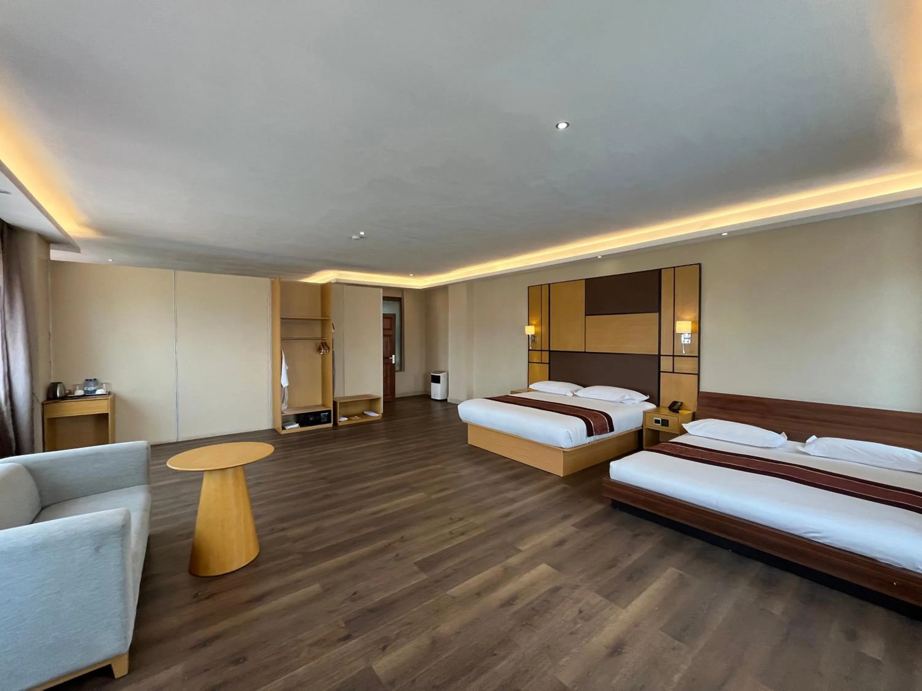 Photo of the whole room, Bed in 2000 Hotel Downtown Kigali