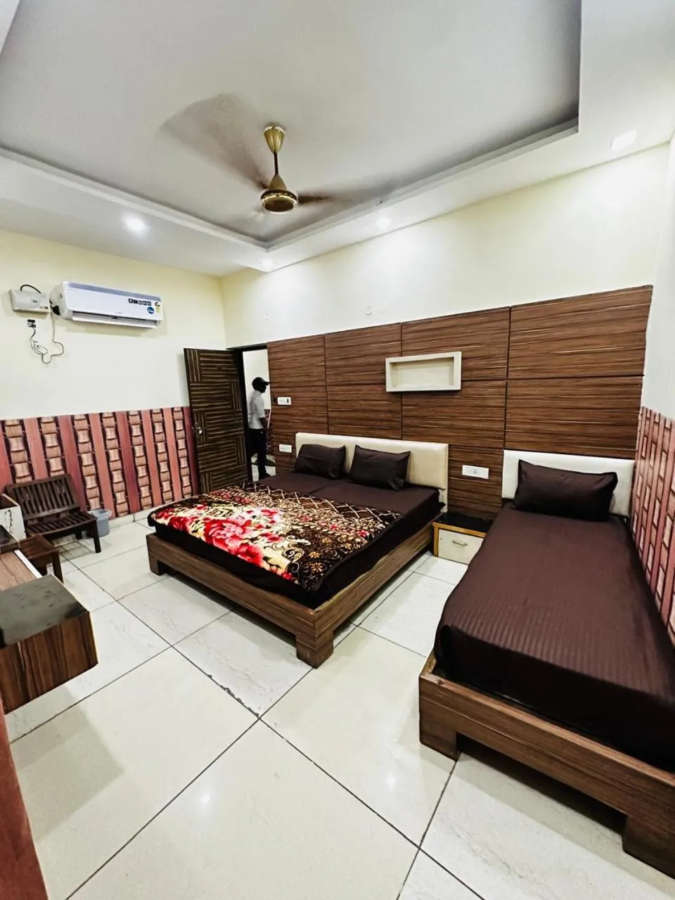 Bed in Hotel Destiny Inn