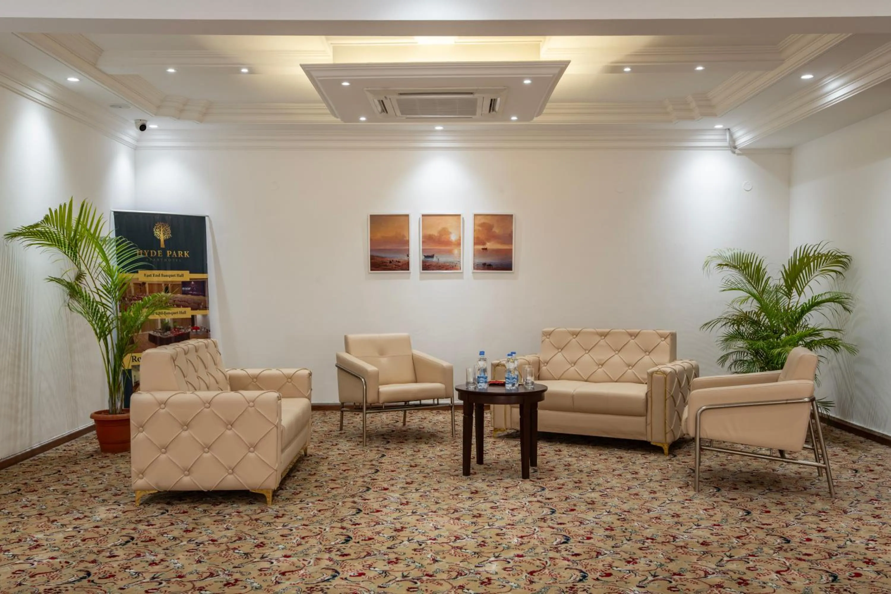 Banquet/Function facilities in Hyde Park Orchards