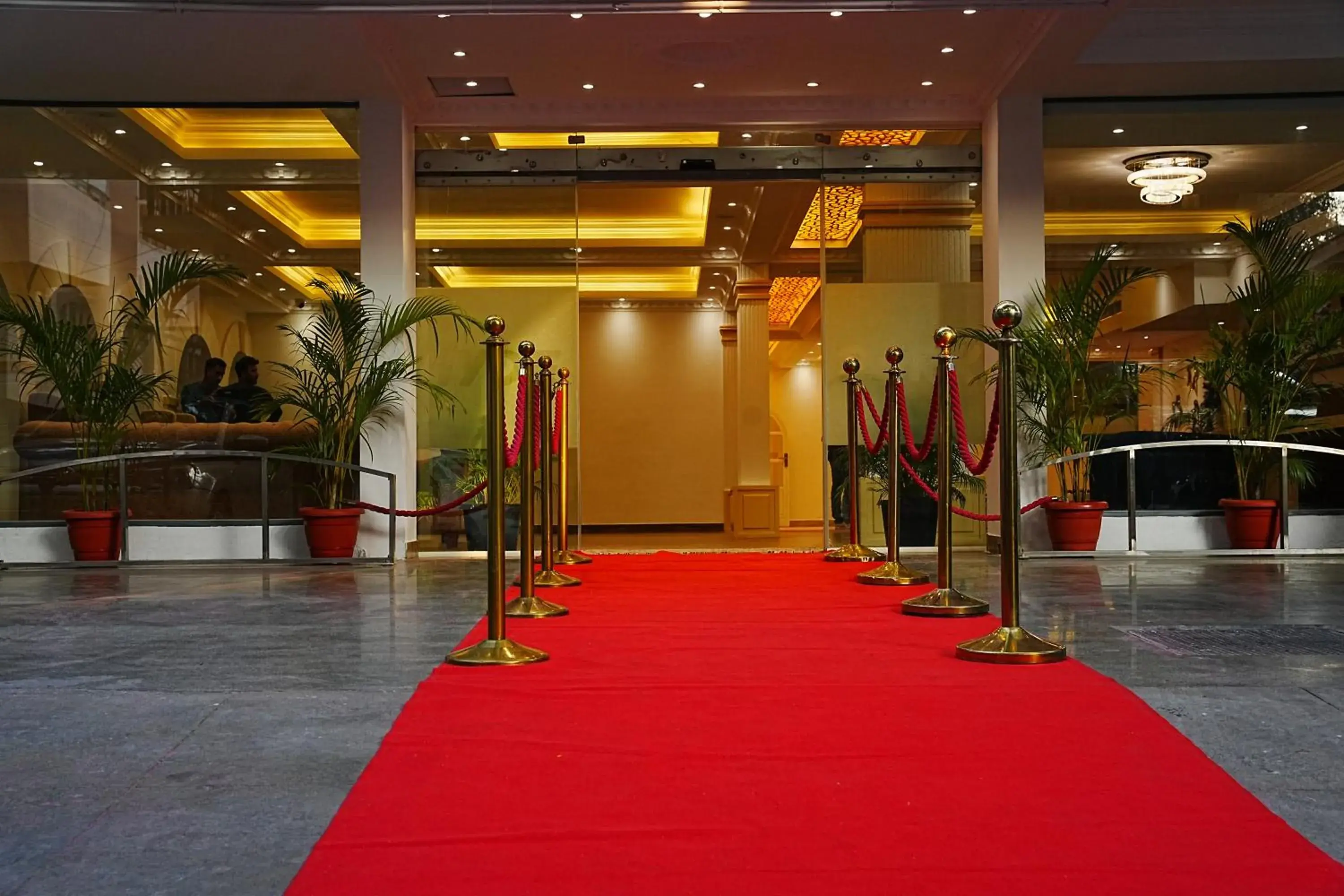 Facade/entrance in Hyde Park Orchards Facade/entrance in Hyde Park Orchards