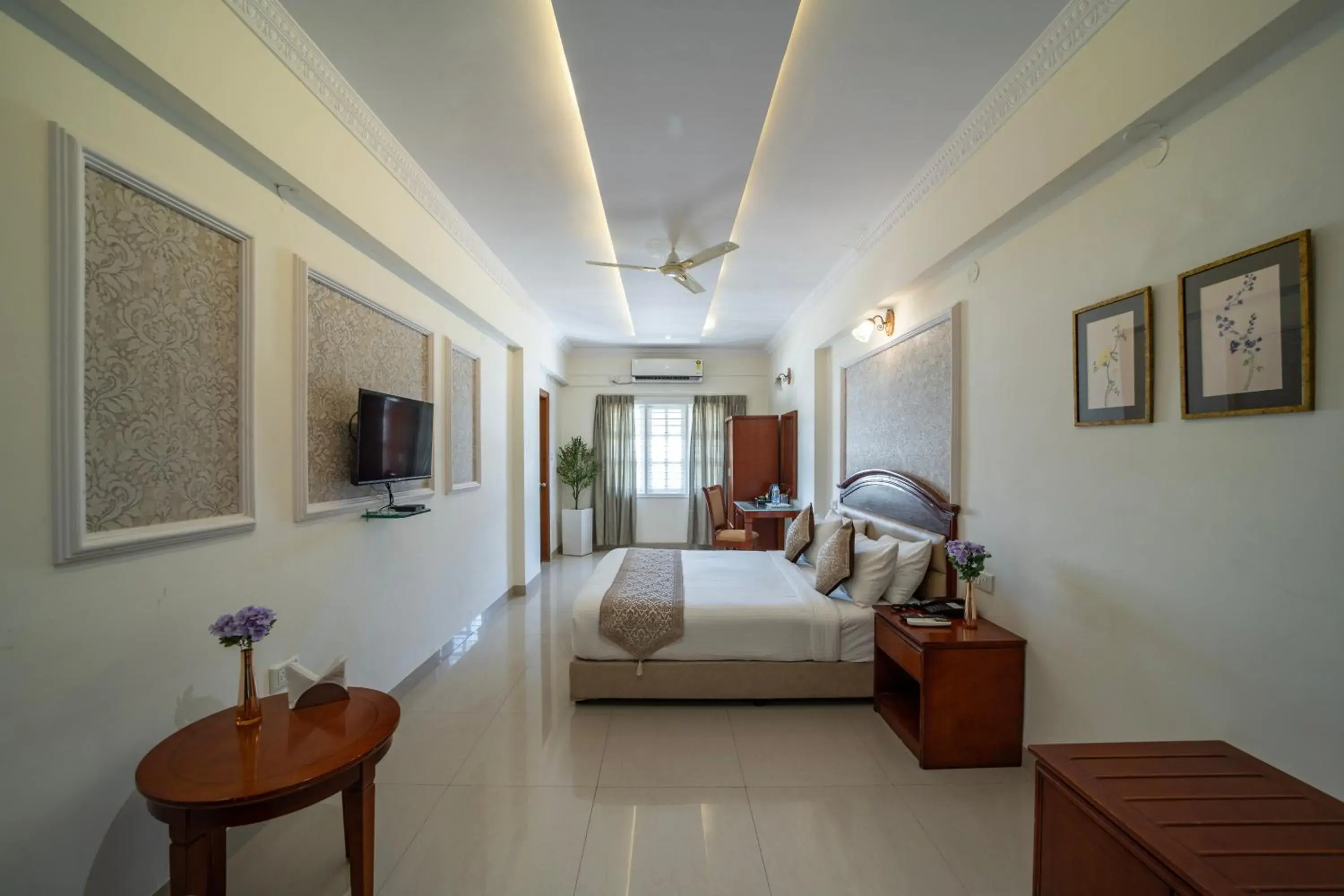 Photo of the whole room, Bed in Hyde Park Orchards Photo of the whole room, Bed in Hyde Park Orchards