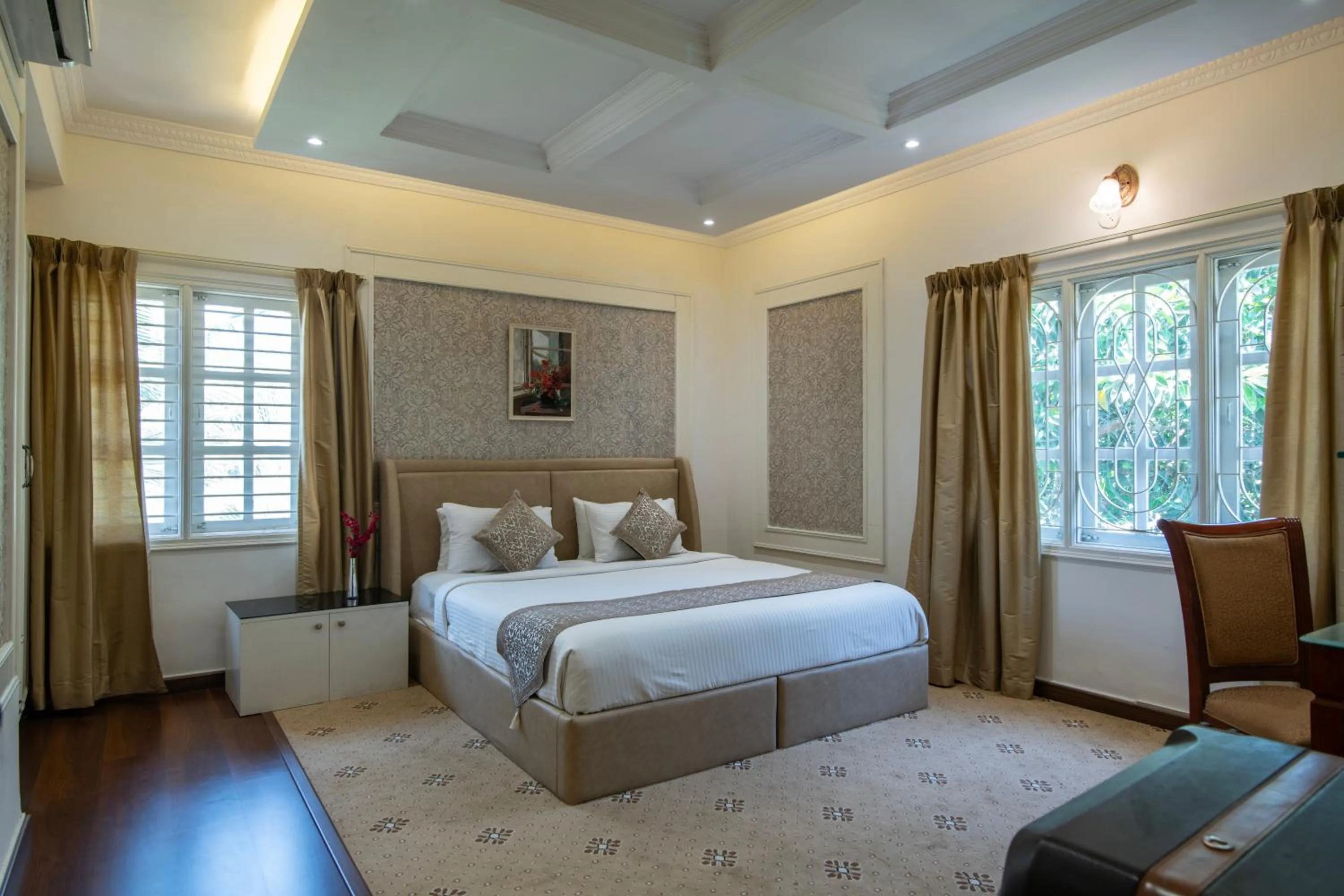 Bed in Hyde Park Orchards