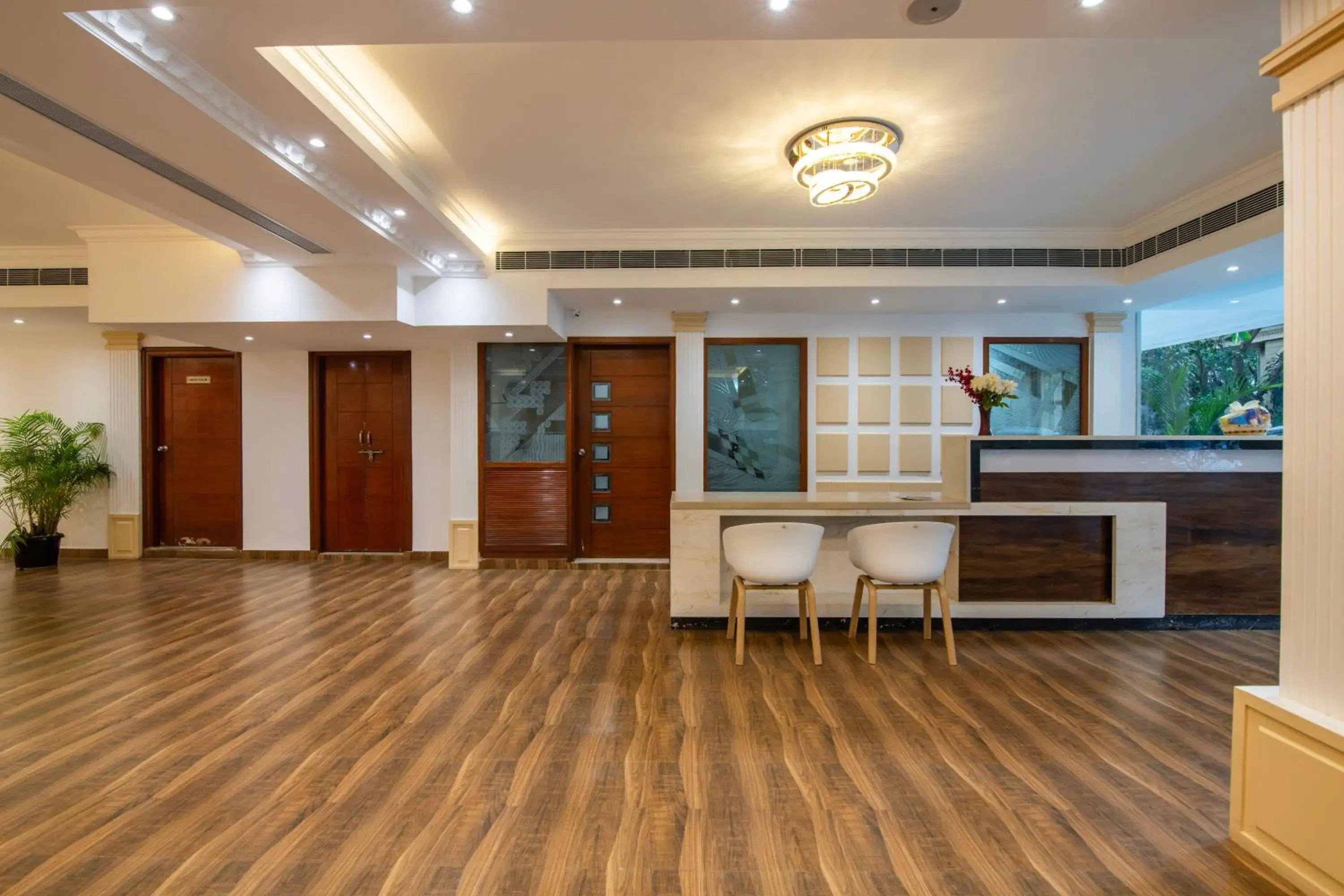 Lobby or reception in Hyde Park Orchards Lobby or reception in Hyde Park Orchards