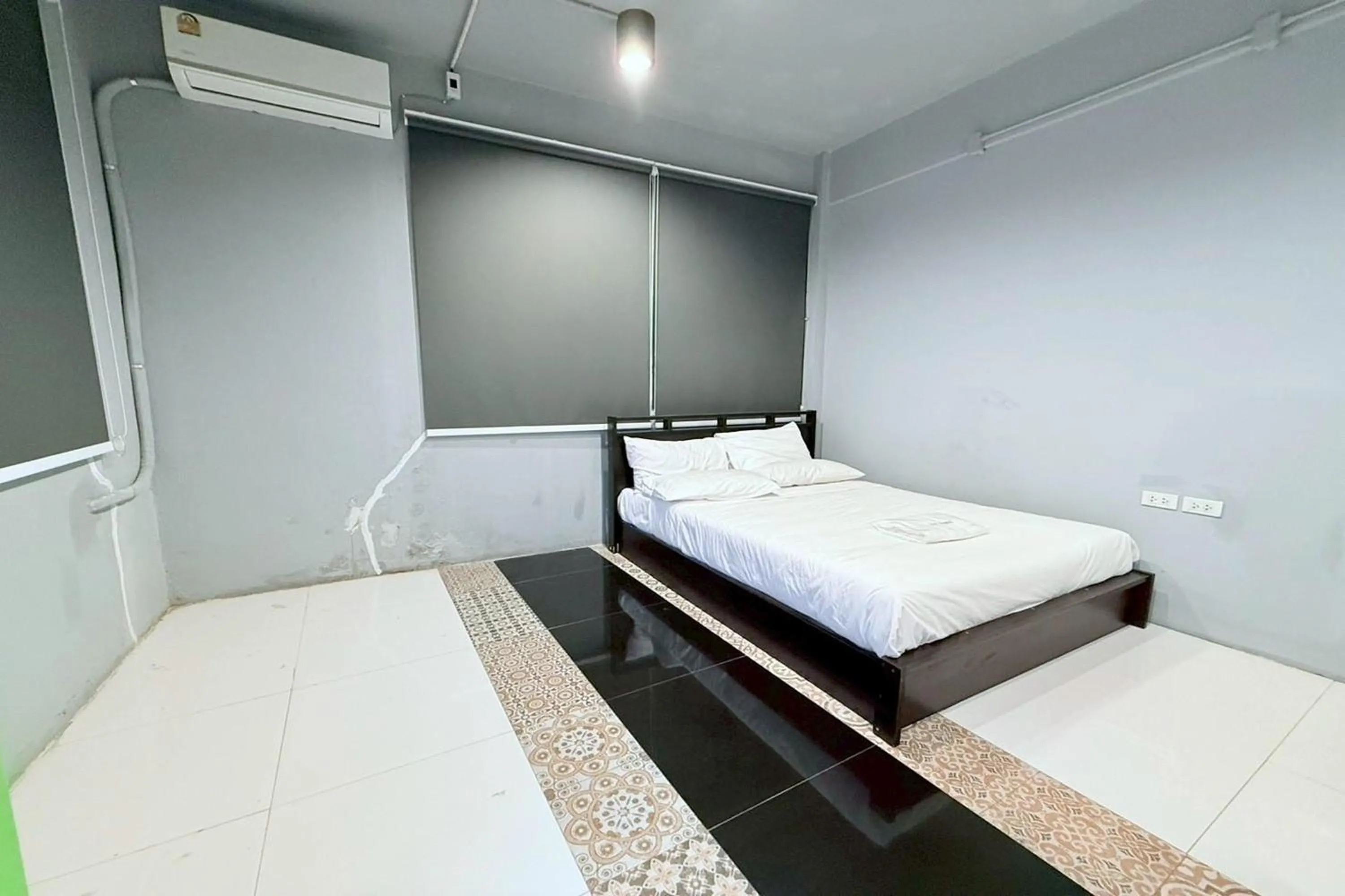 Bedroom, Bed in Sukhum Huai Khwang Guest House