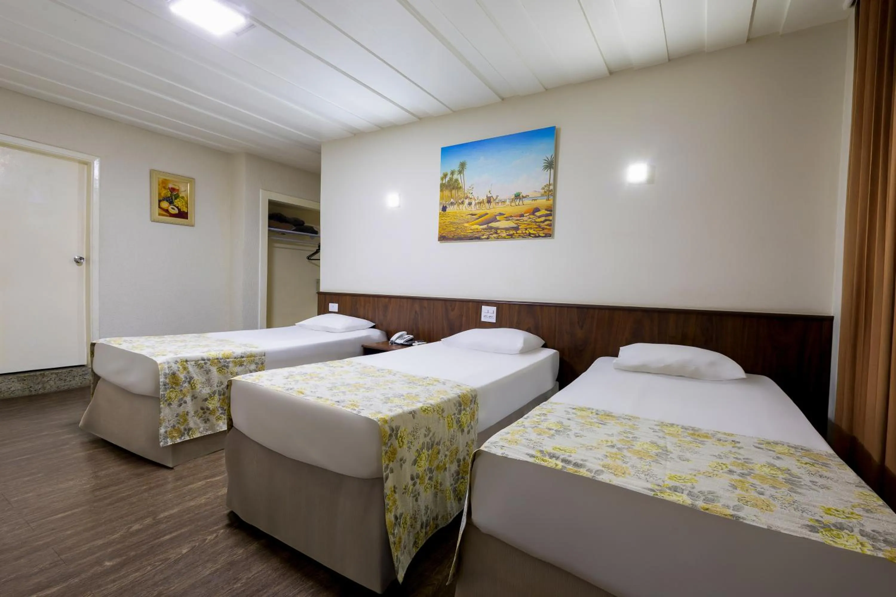 Bedroom, Bed in Hotel Euro Suite São Paulo by Nacional Inn - A 600 METROS DA RUA 25 DE MARÇO