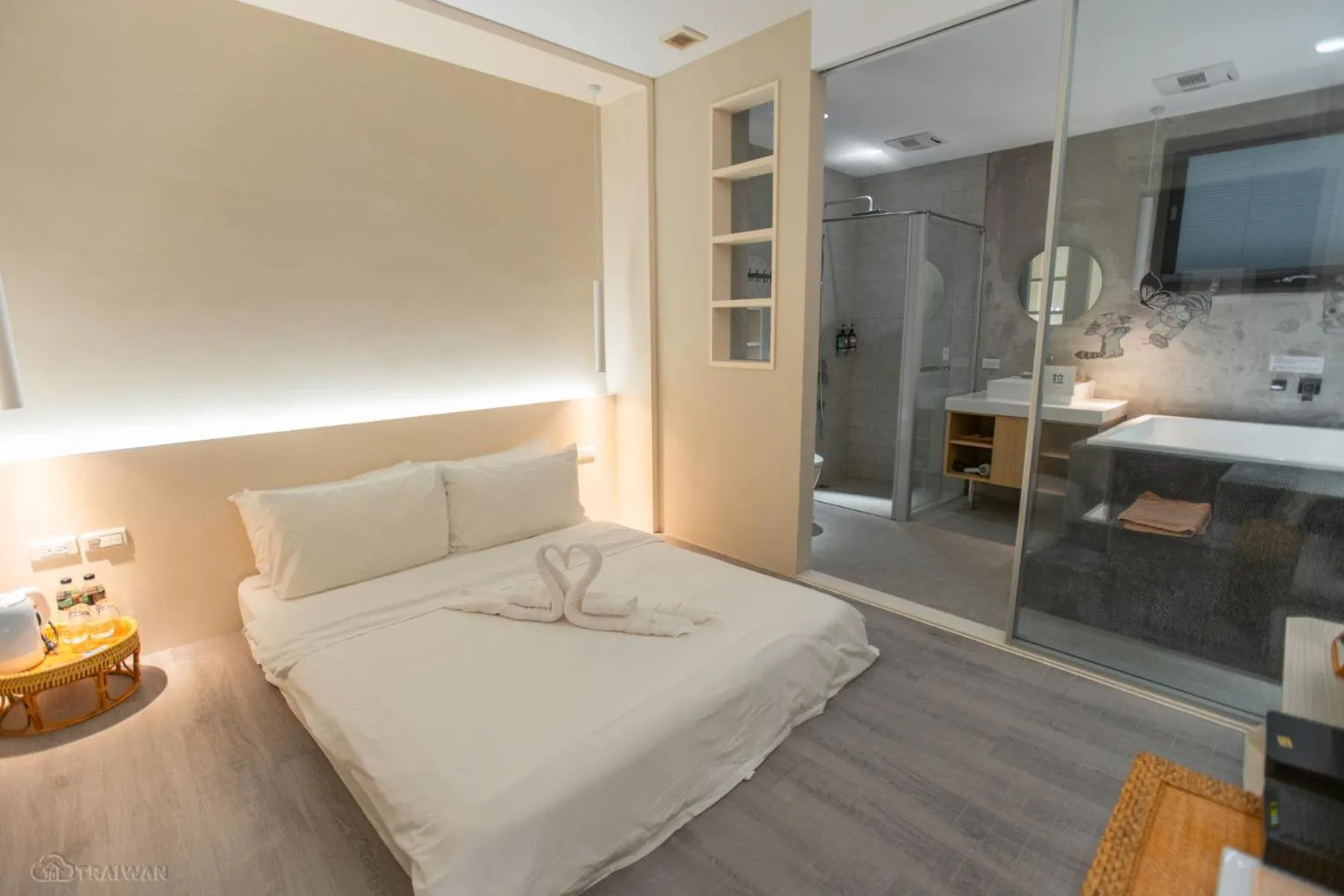 Bed in Happiness . danshui