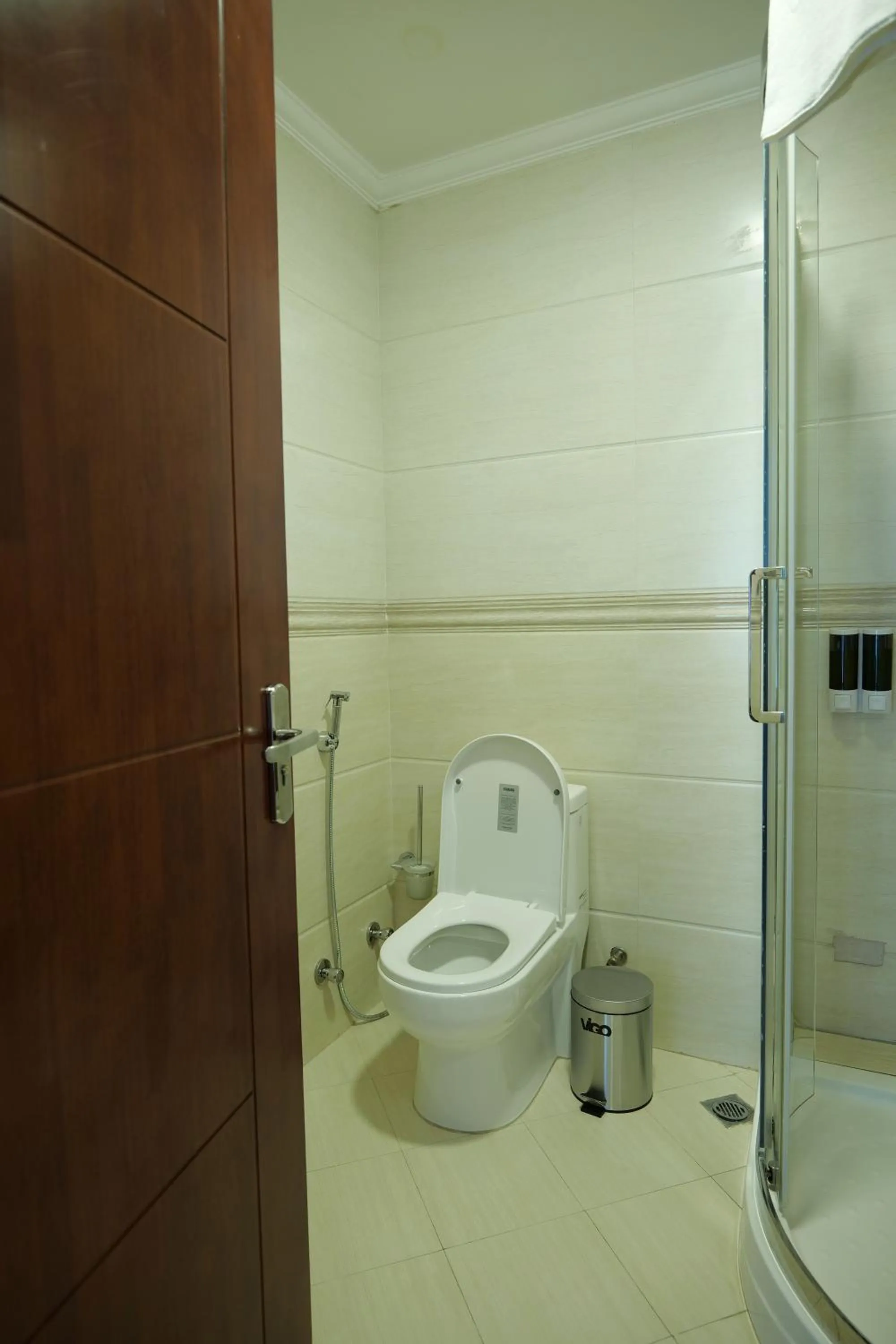 Bathroom in Crescent International Hotel