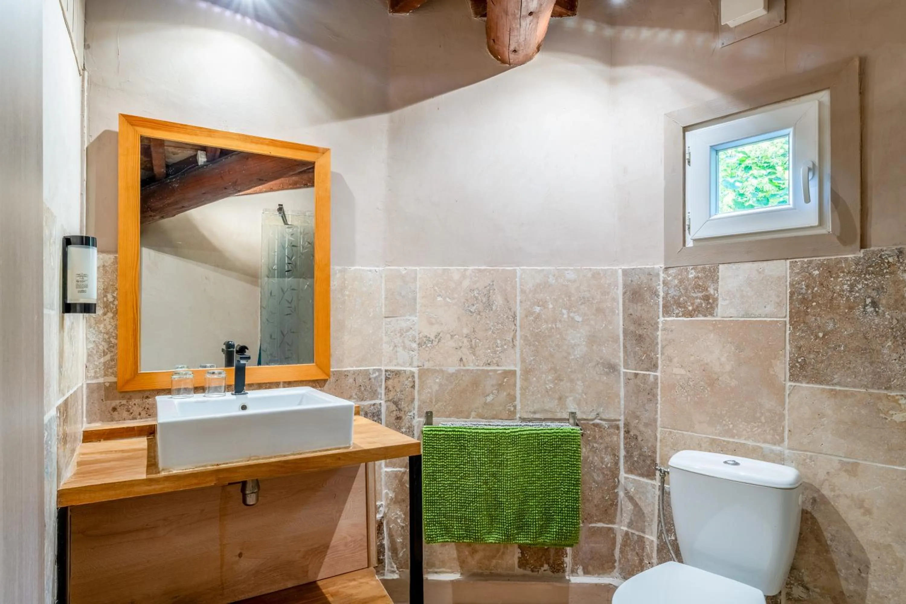 Bathroom in Inn 4 Bears