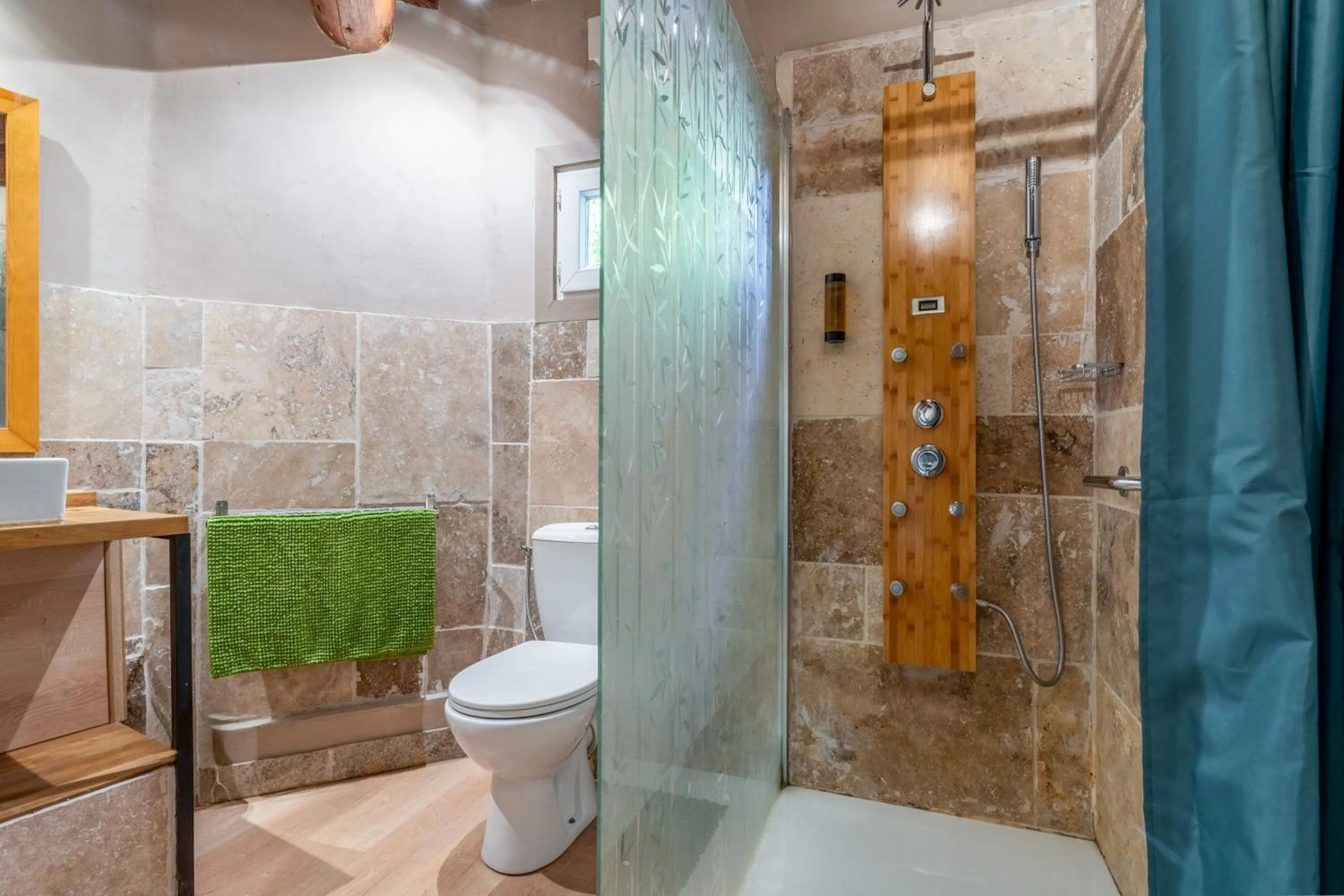 Bathroom in Inn 4 Bears