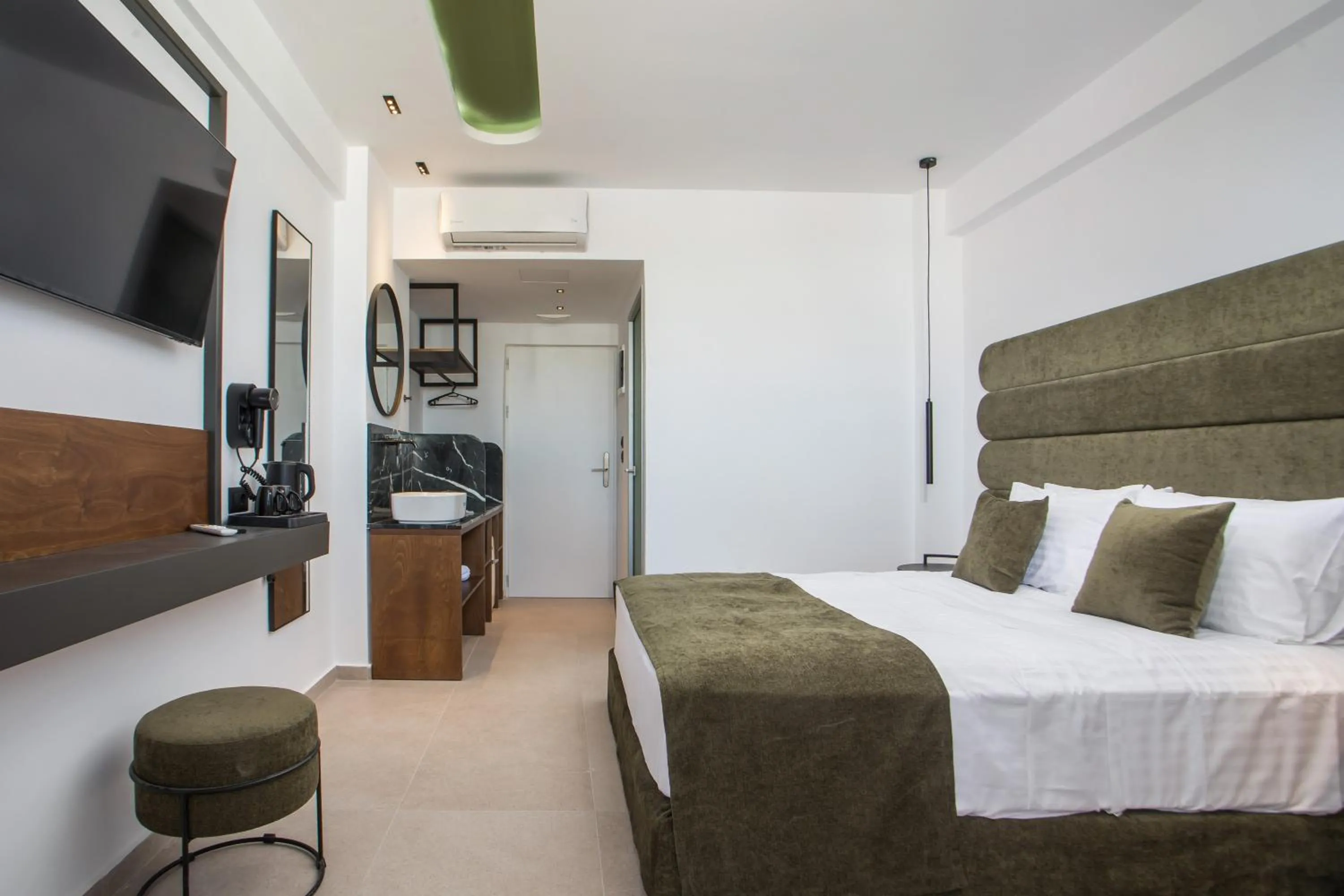 Bedroom, Bed in Ermou 44 City Hotel
