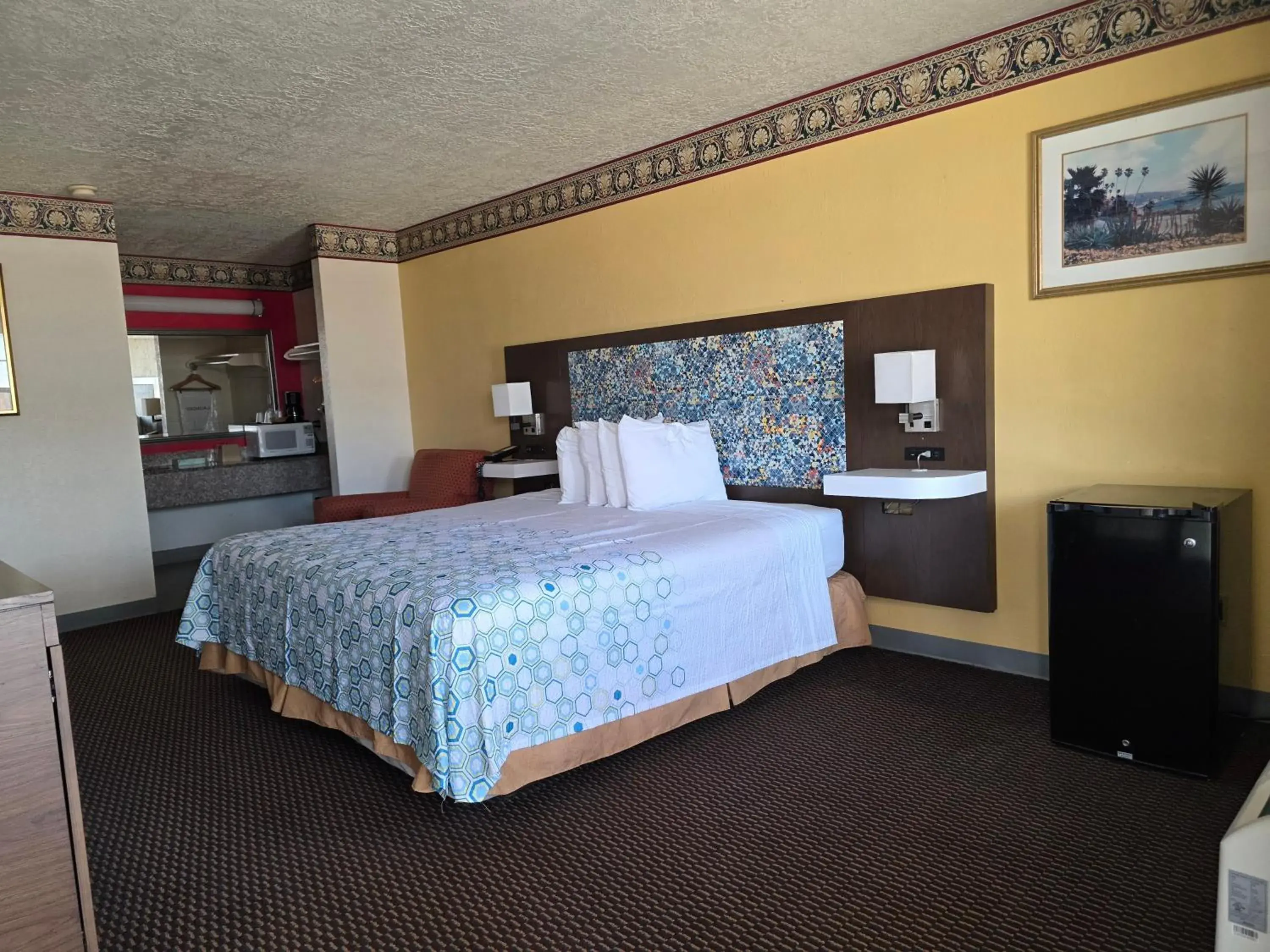 Standard King Room in Winnie Inn Suites & RV Park Standard King Room in Winnie Inn Suites & RV Park