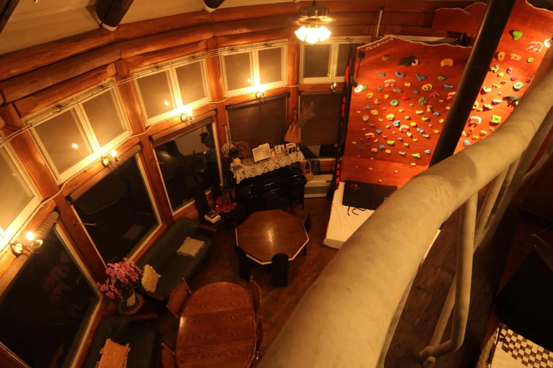 Restaurant/places to eat in Lodge Clubman