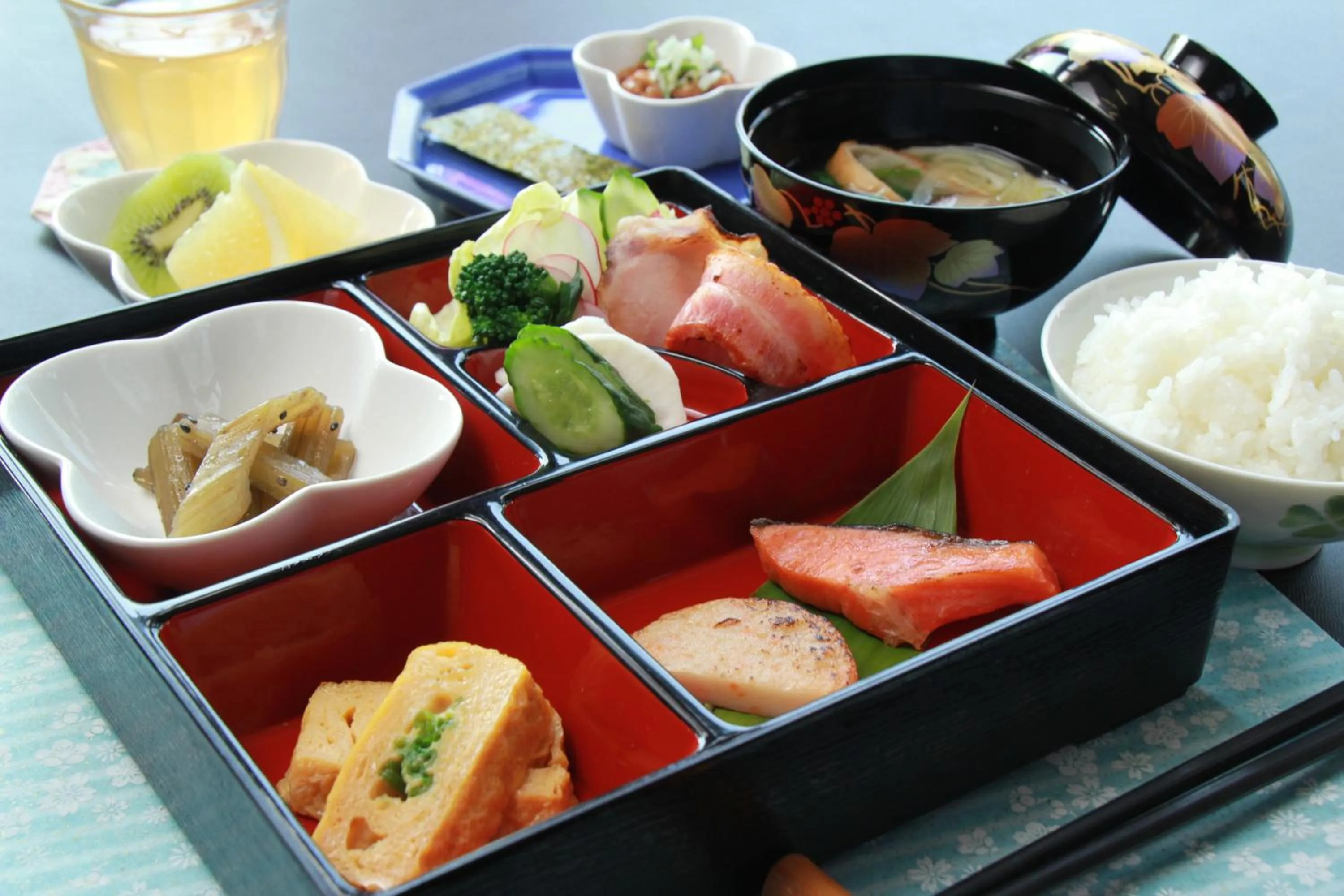 Breakfast in Lodge Clubman