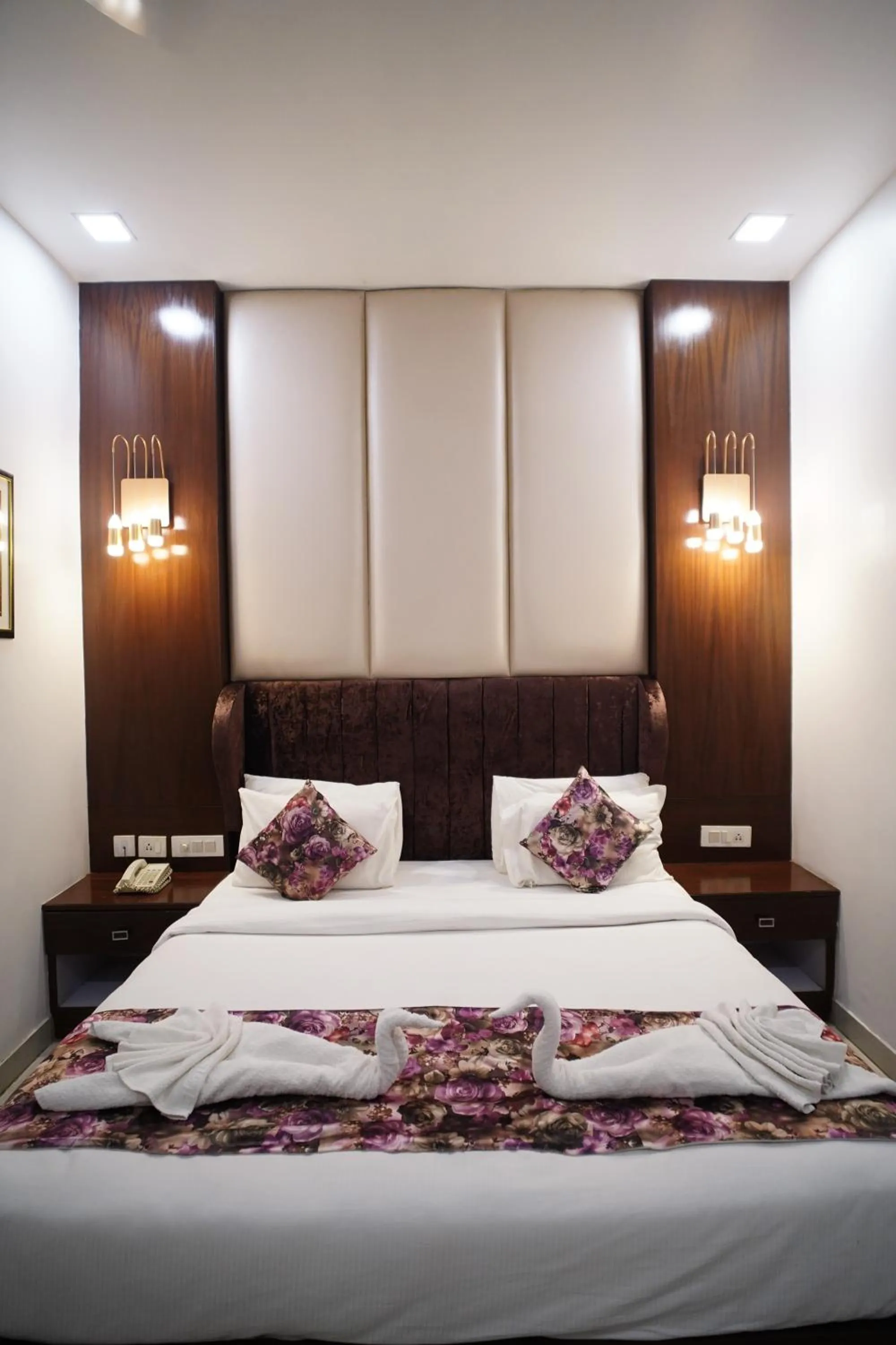 Bedroom, Bed in Hotel Royal Imperio