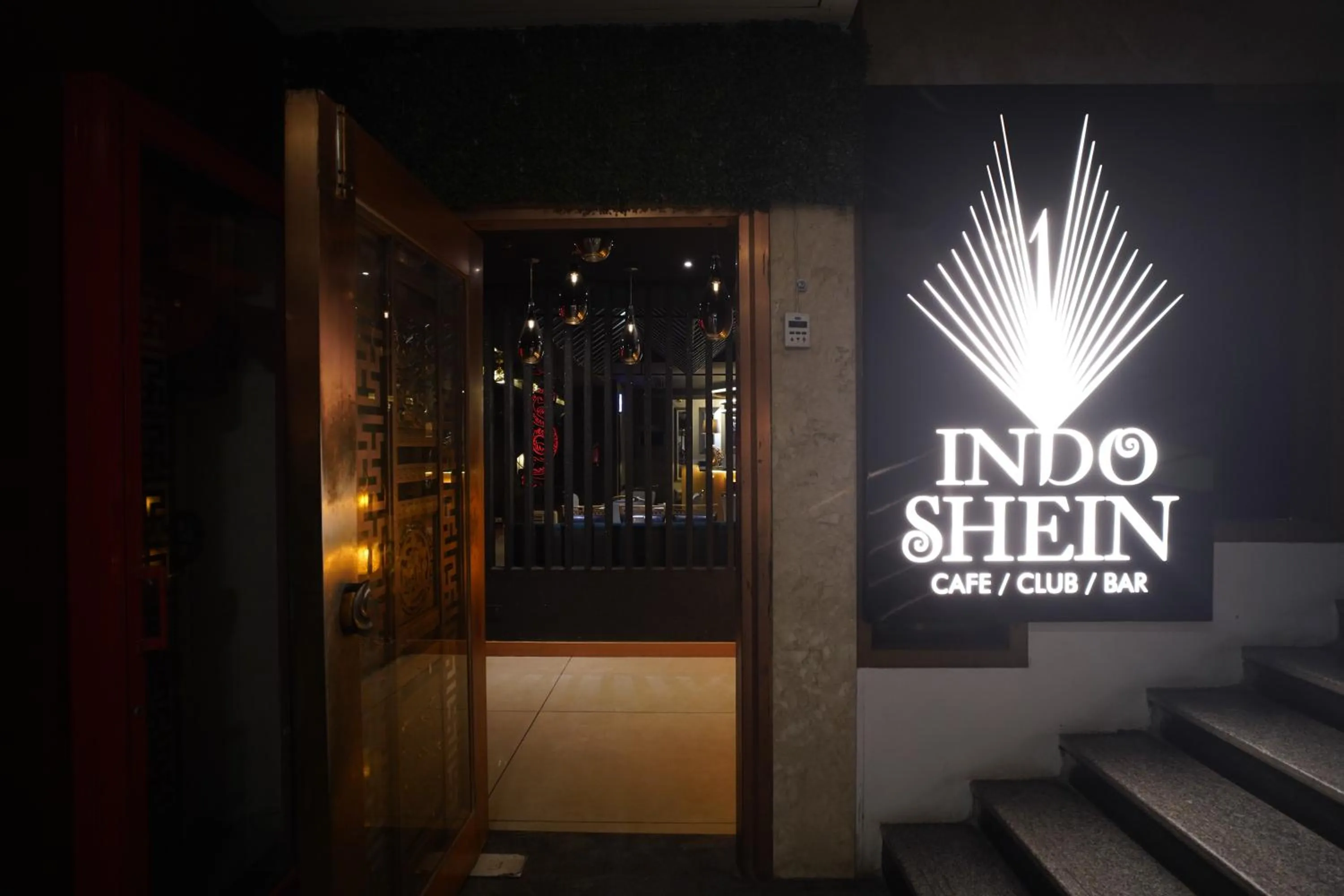 Restaurant/places to eat in Hotel Royal Imperio