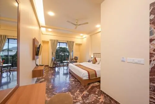 Hotel Aristro Lonavala