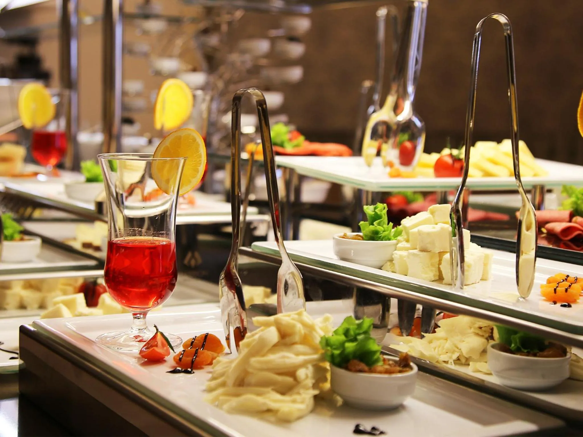 Restaurant/places to eat in Morrian Hotel