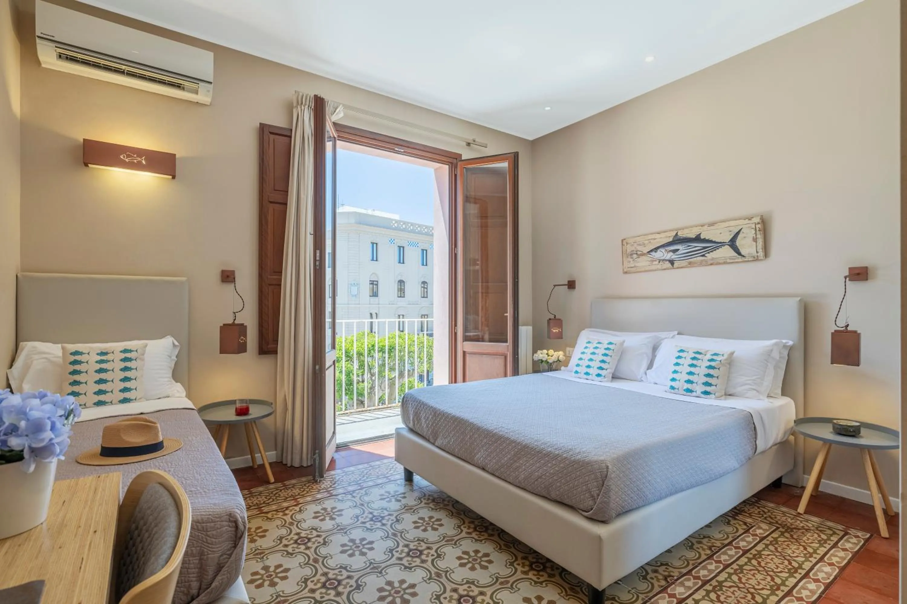 Triple Room with Balcony in Salamureci Camere