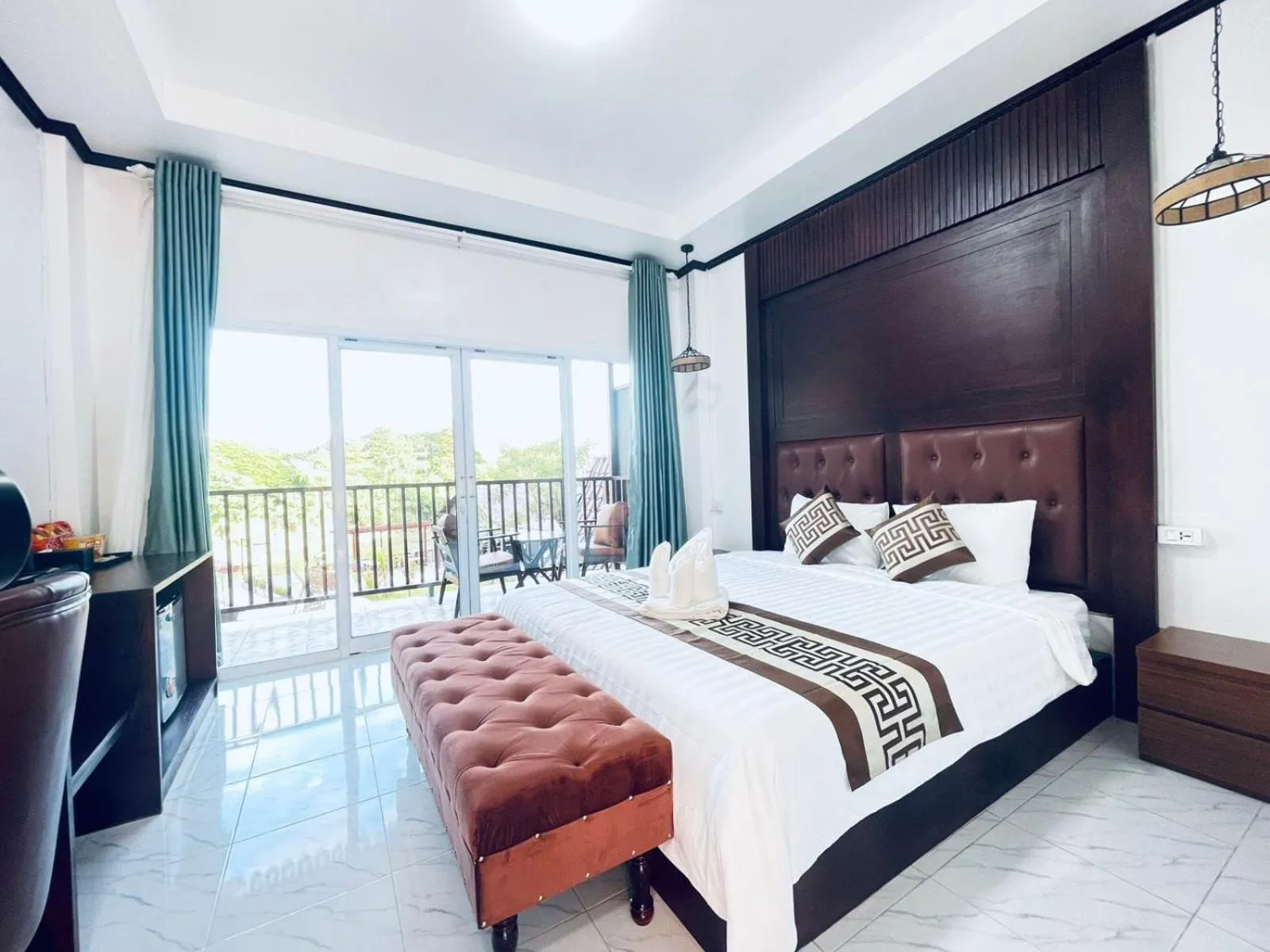 Photo of the whole room, Bed in Intimate Riverside Resort Vang Vieng