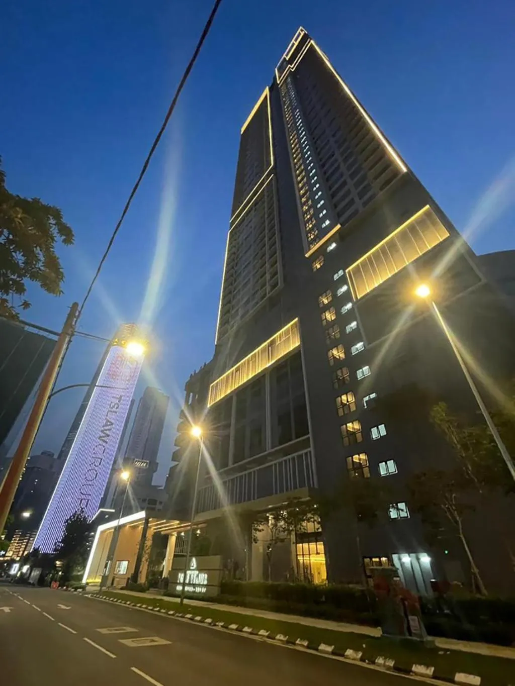 Property building in Agile BB-TRX by ASTRA