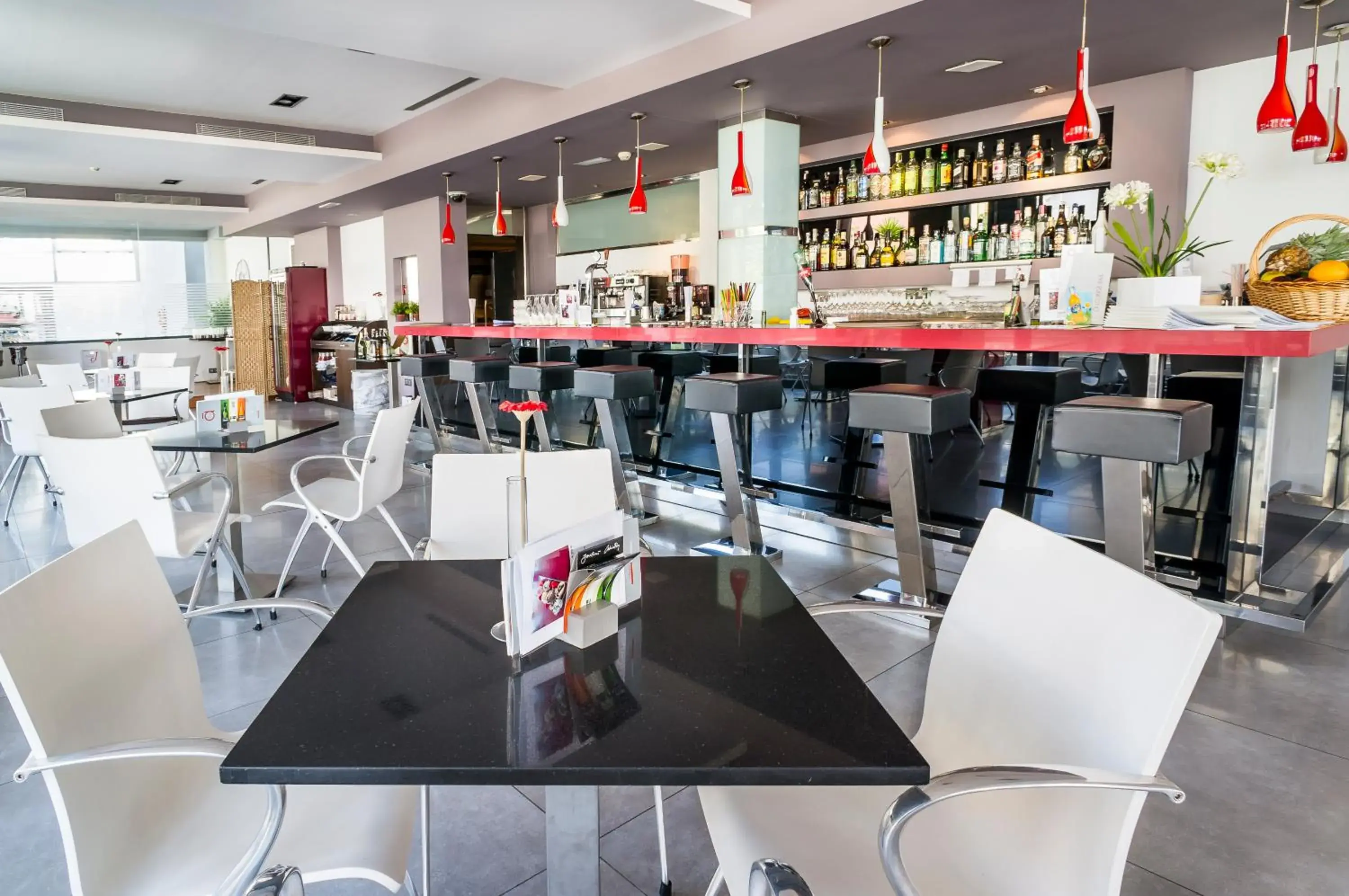 Lounge or bar in Nautic Hotel & Spa Lounge or bar in Nautic Hotel & Spa