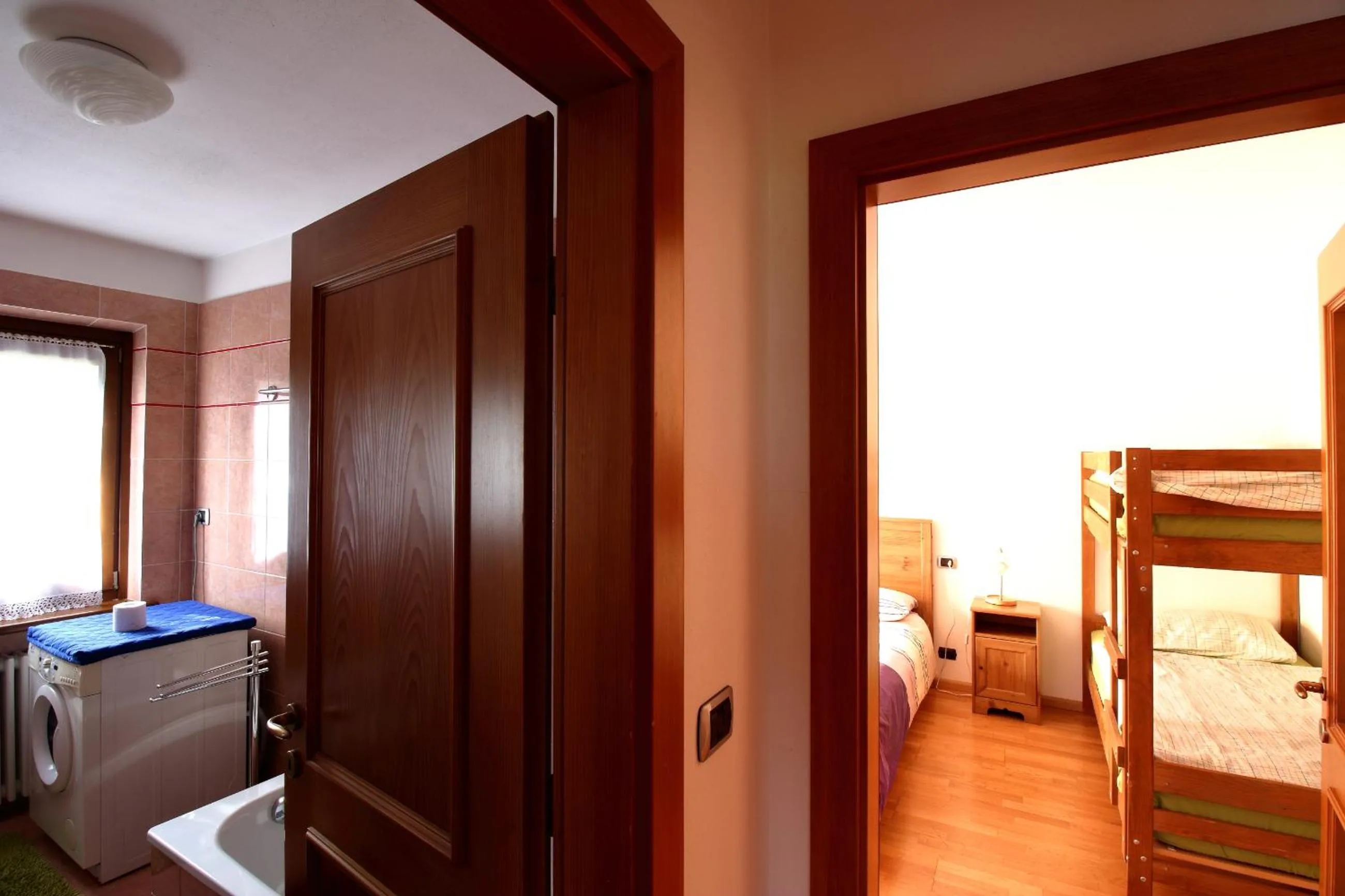 Bathroom, Bed in Nonostantetutto B&B
