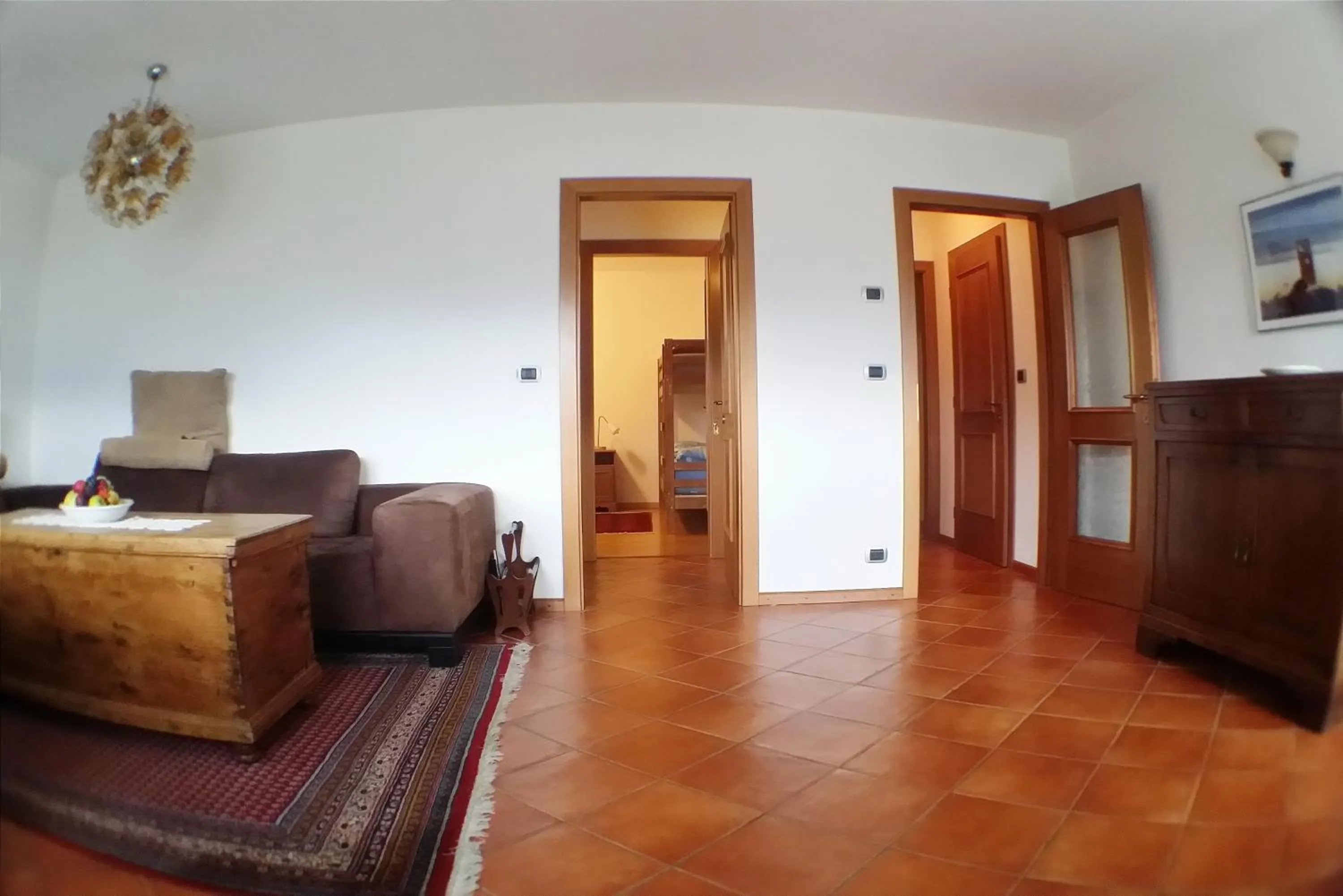 Communal lounge/ TV room in Nonostantetutto B&B