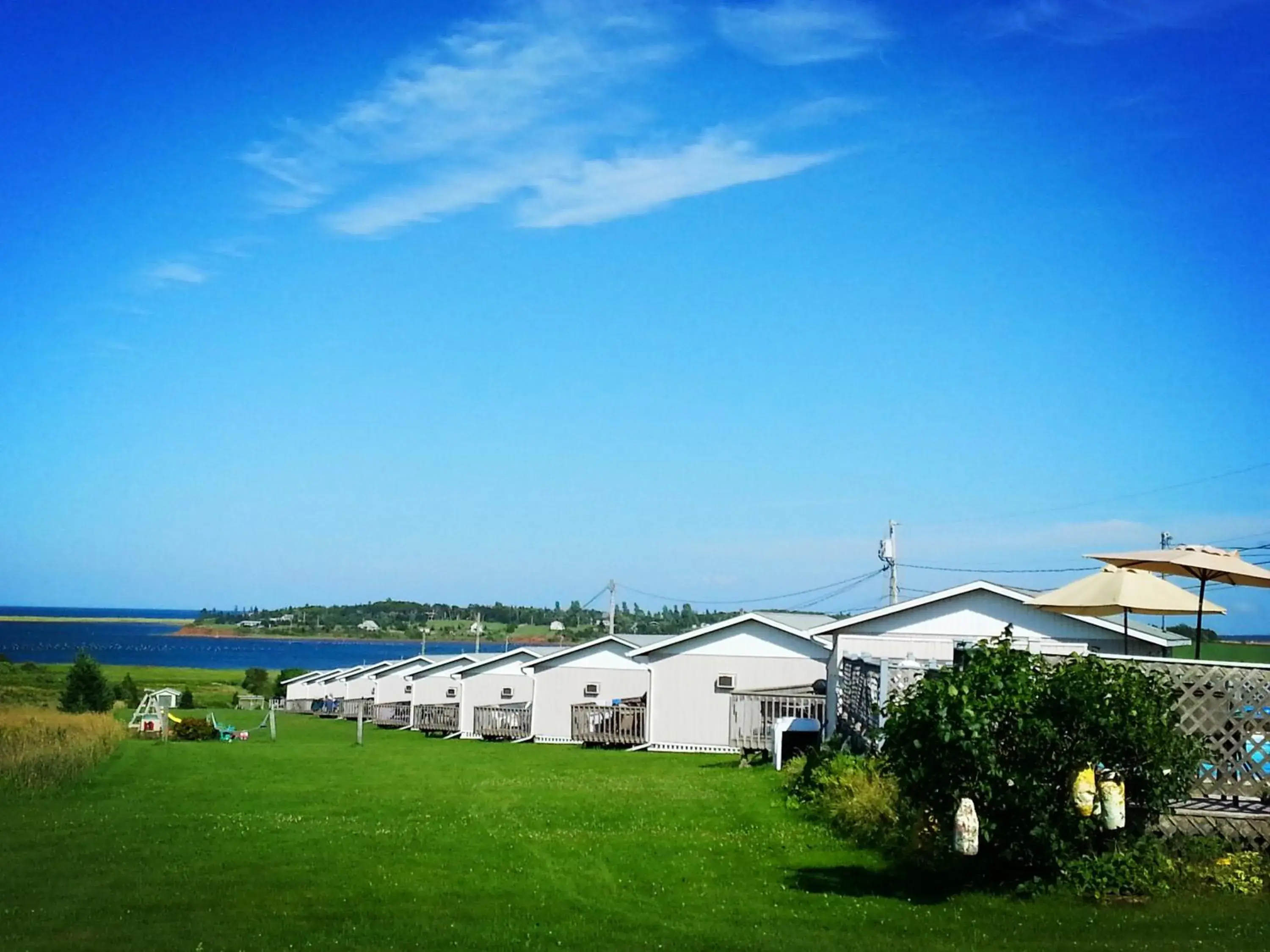 Blue Crest Cottages Blue Crest Cottages