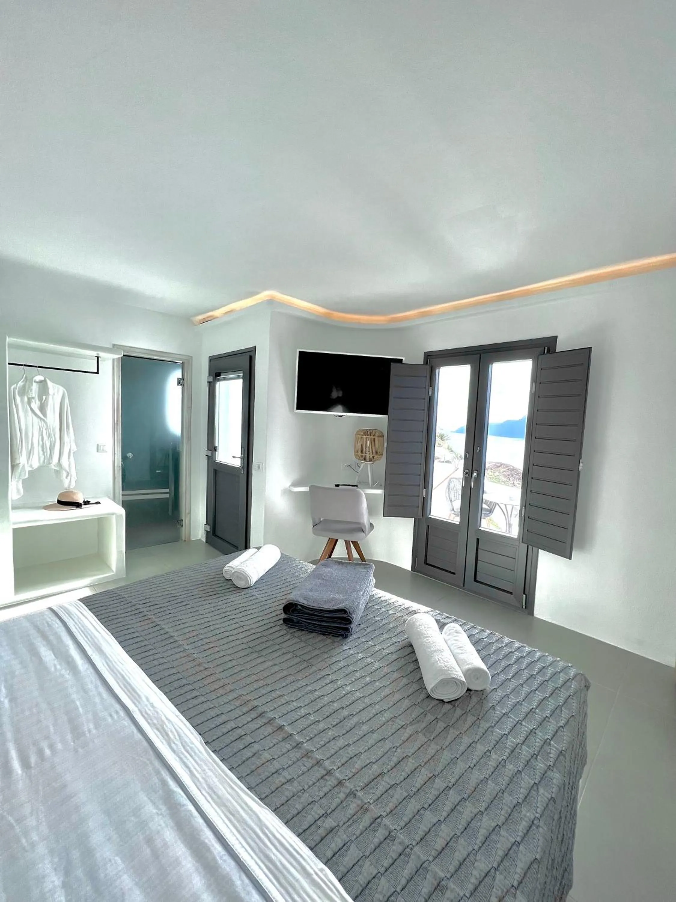 Bed in ArmonOia Caves