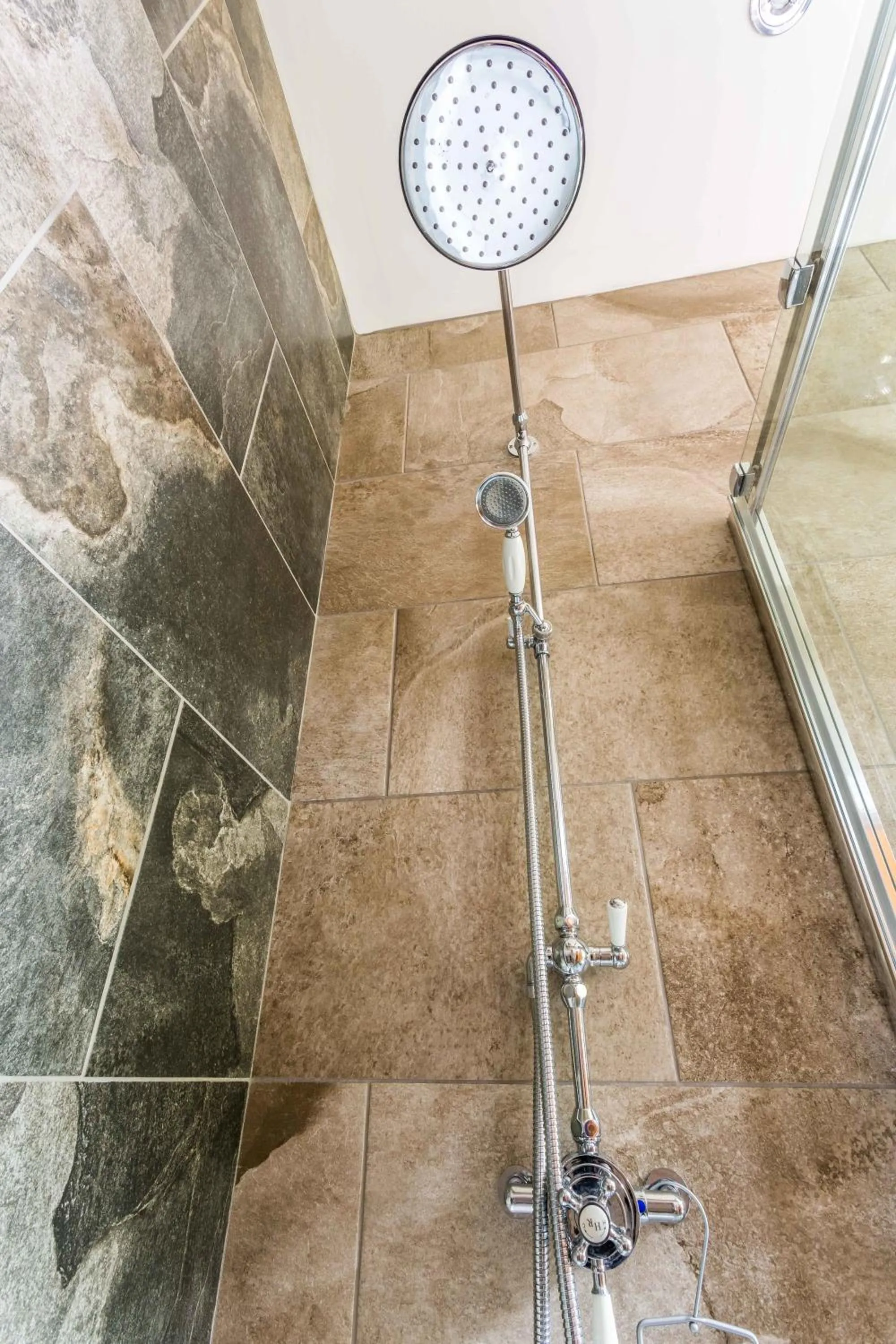 Shower in The Villa Levens